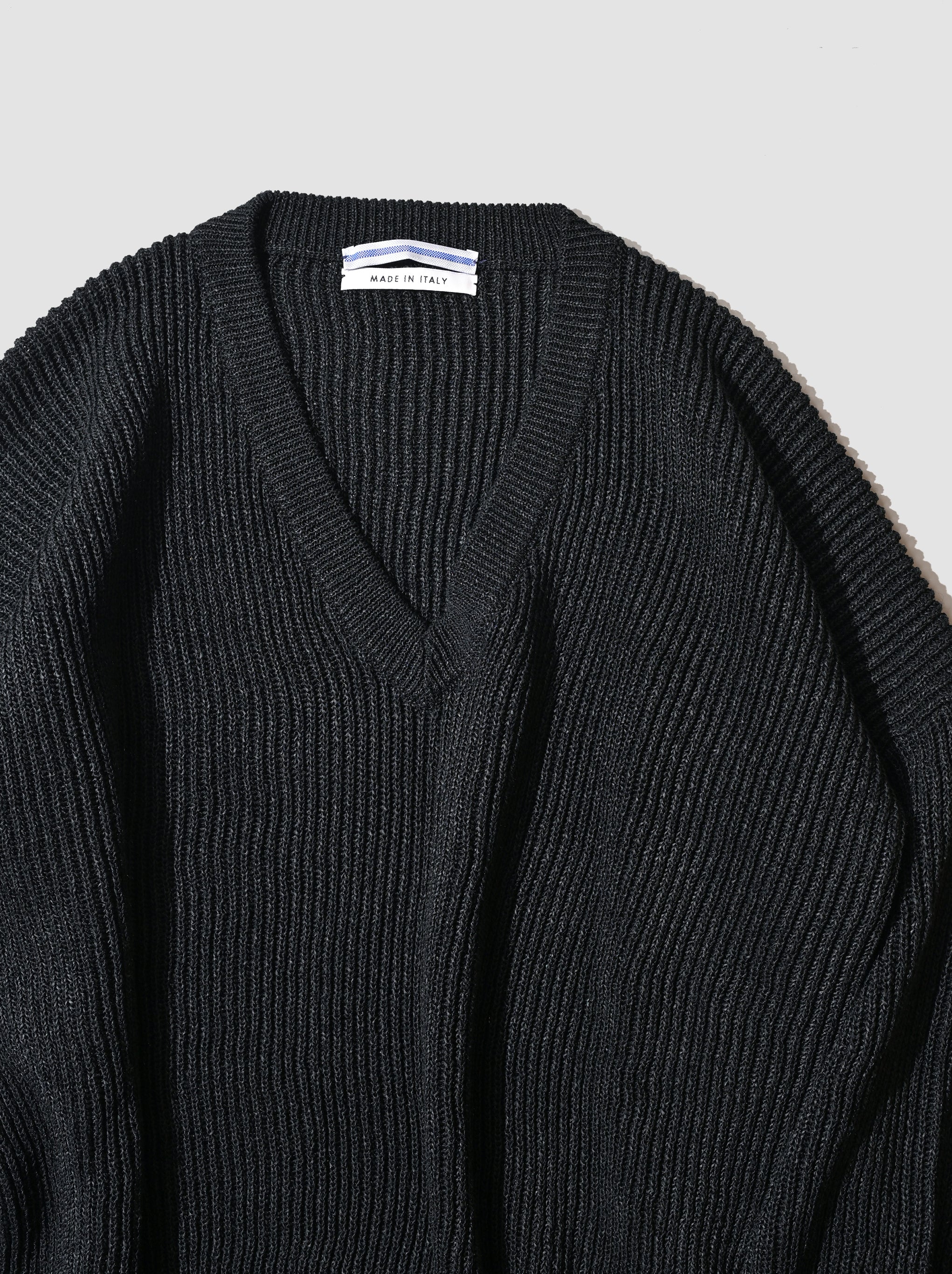 Cristaseya / RIBBED V NECK DROPSHOULDER SWEATER -Black – and father