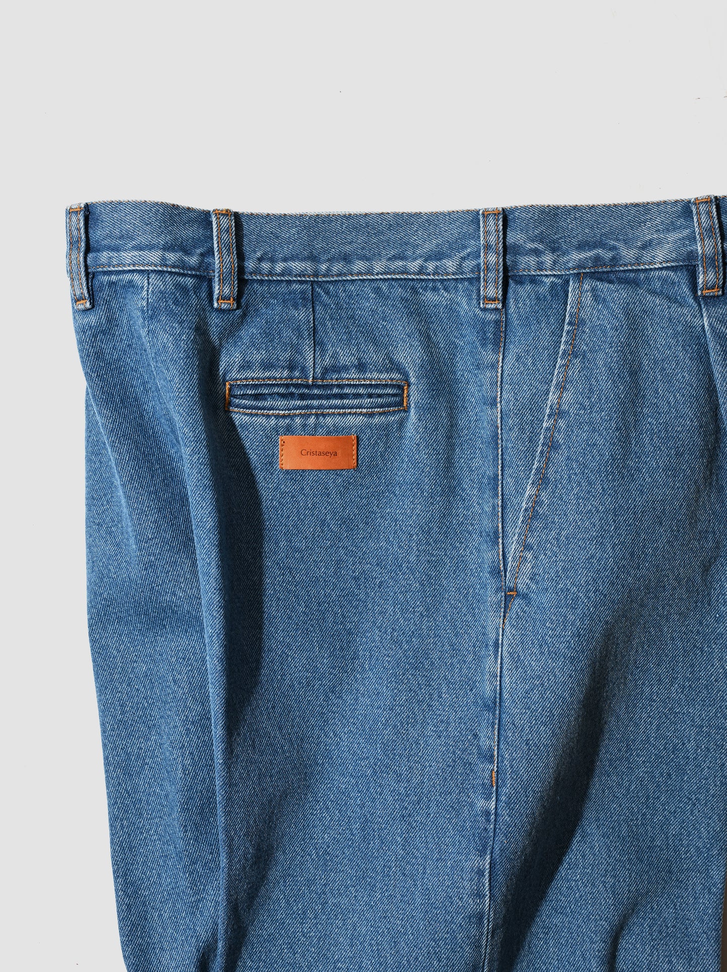 Cristaseya / BLEACHED DENIM PLEATED TROUSERS -Bleached denim