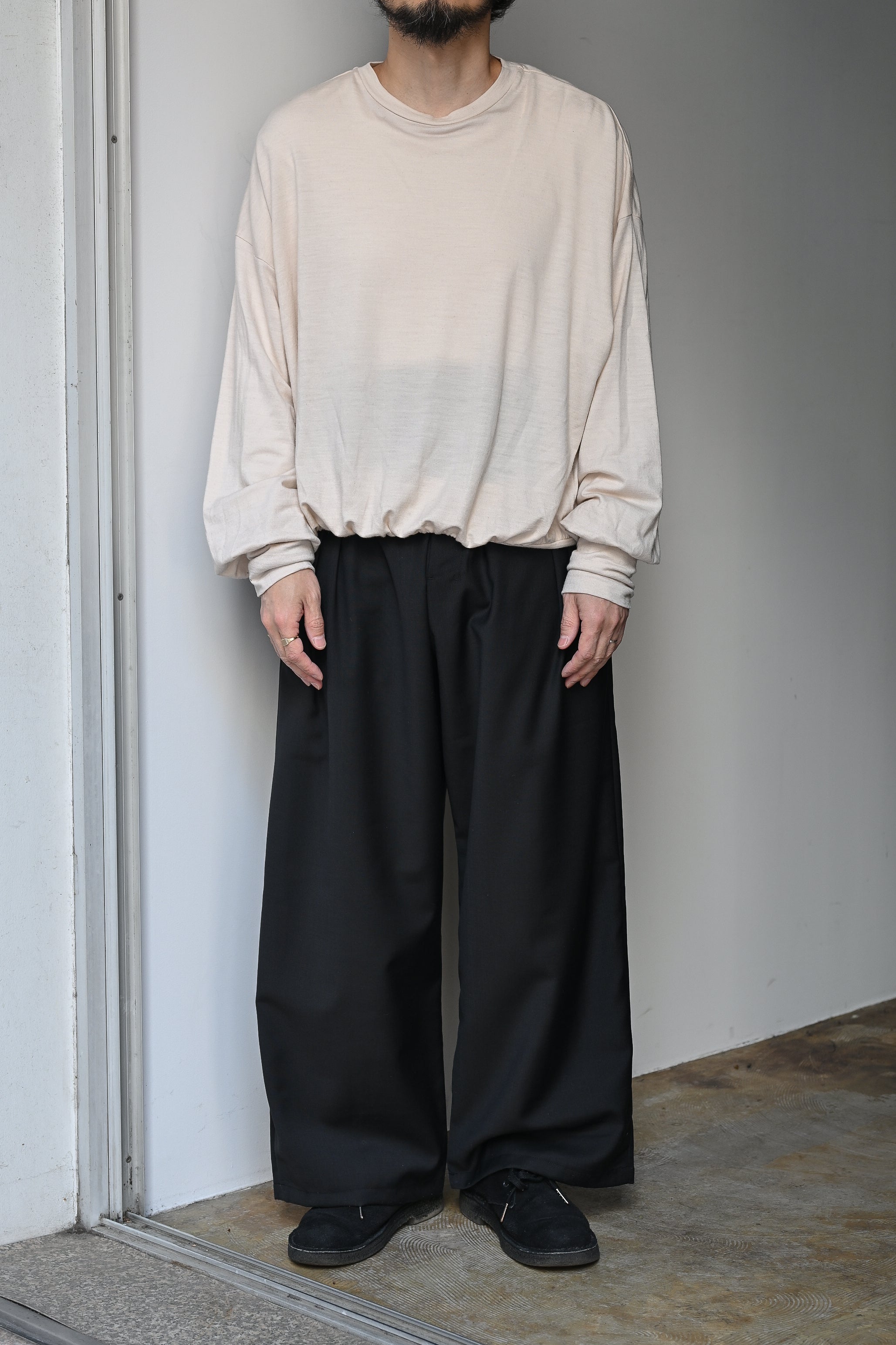 ANCELLM / BELTED WOOL SLACKS -BLACK – and father