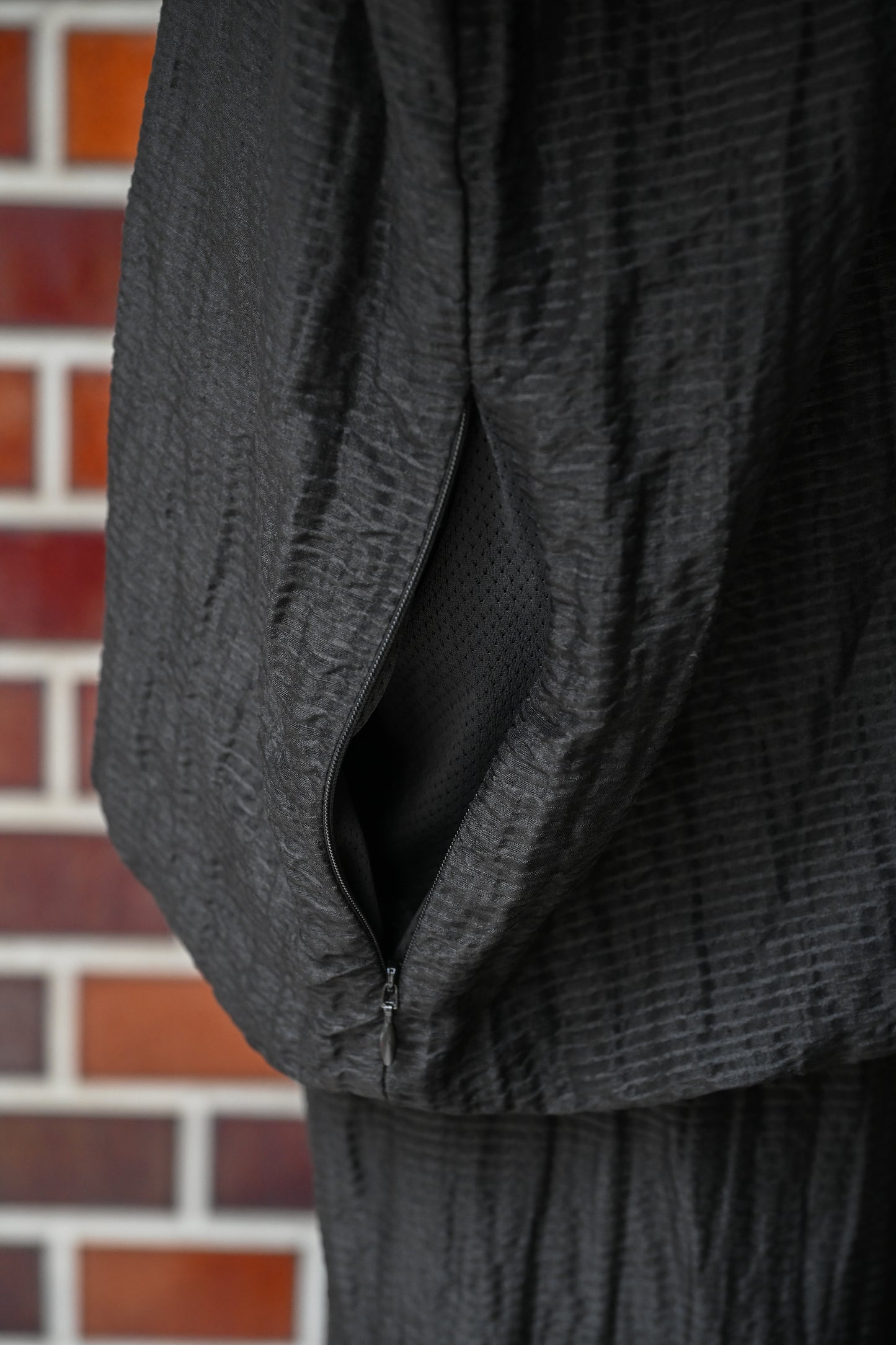 barbell object / uneven s/l top -BLACK