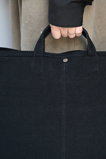 ANCELLM / ANCELLM with This is a(n) C/R DUCK BAG -BLACK