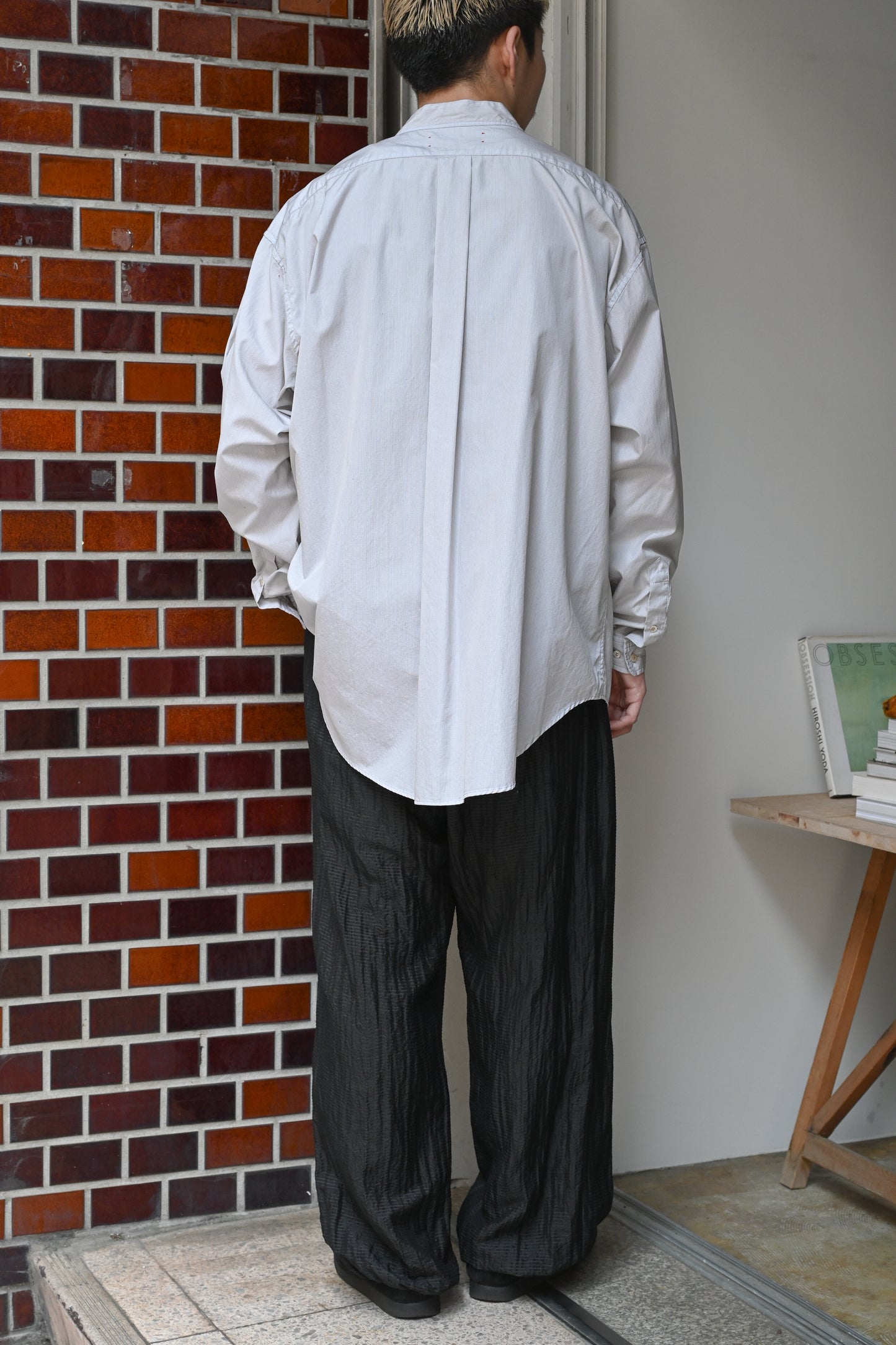 barbell object / tape sh -DULL BEIGE