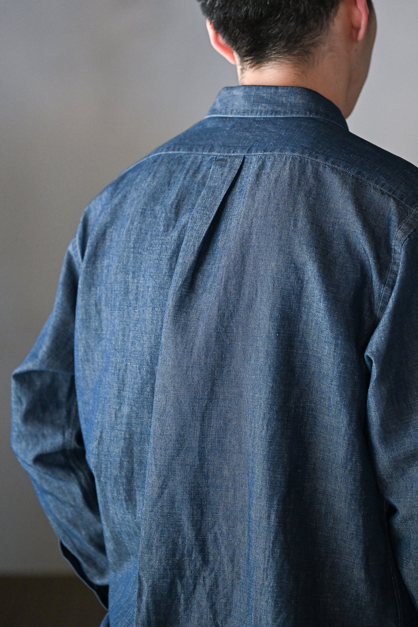 BISOWN / COTTON LINEN CAMBRAY SHIRTS  -DARK INDIGO