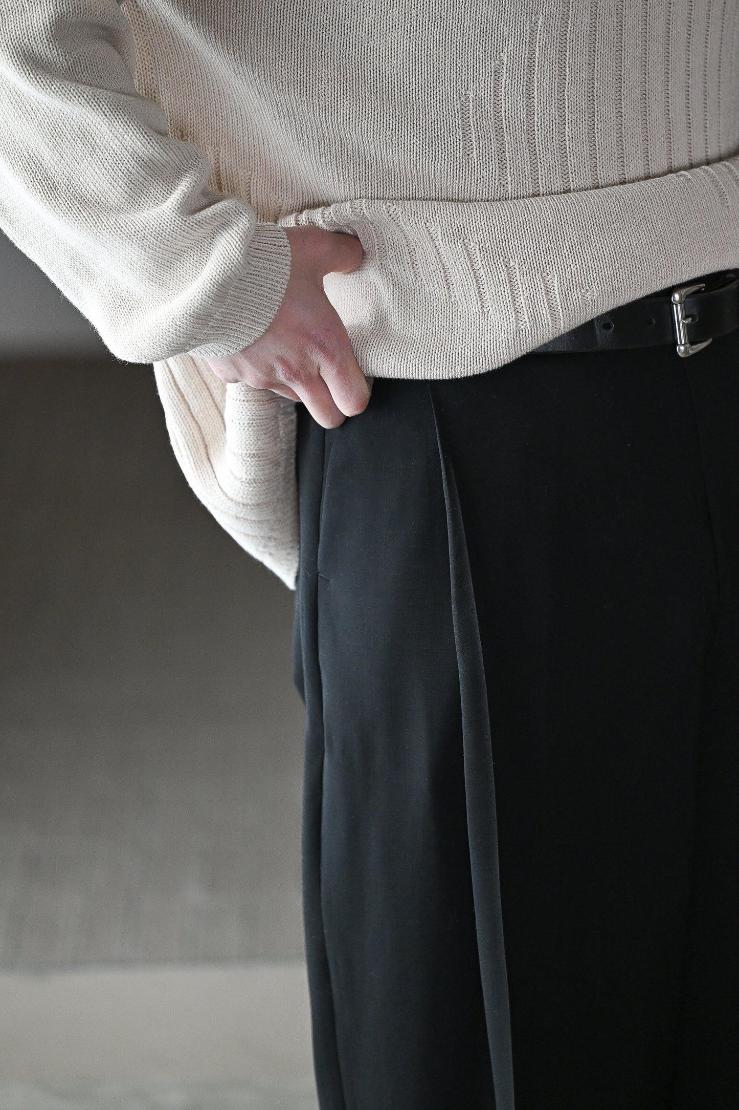 BISOWN / Suoer120's WO PLEATS TUCK SLACKS / MENS -BLACK