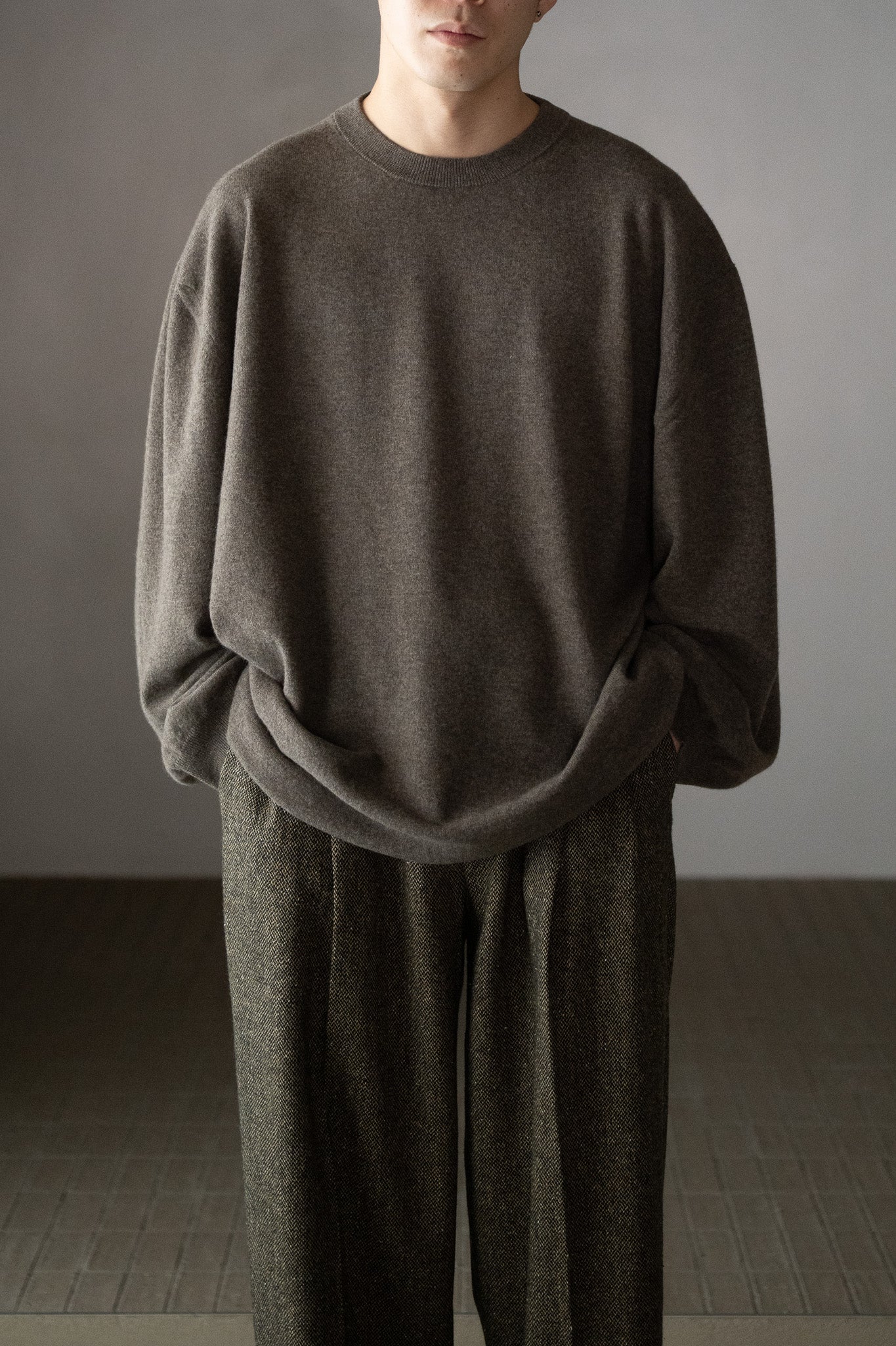Cristaseya / ROUND NECK FLANNEL OVERSIZED SWEATER -BROWN