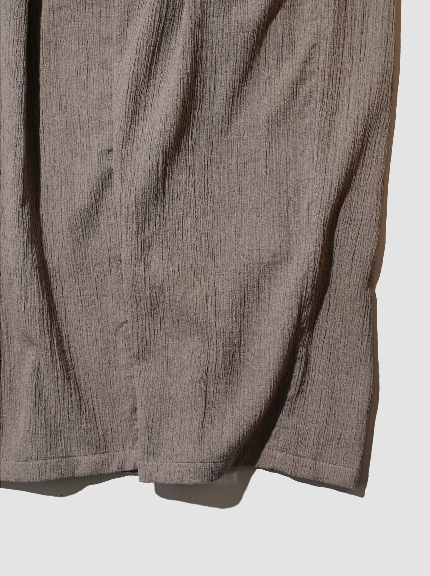 ANCELLM / BELTED CREPE TUCK SLACKS -GREIGE