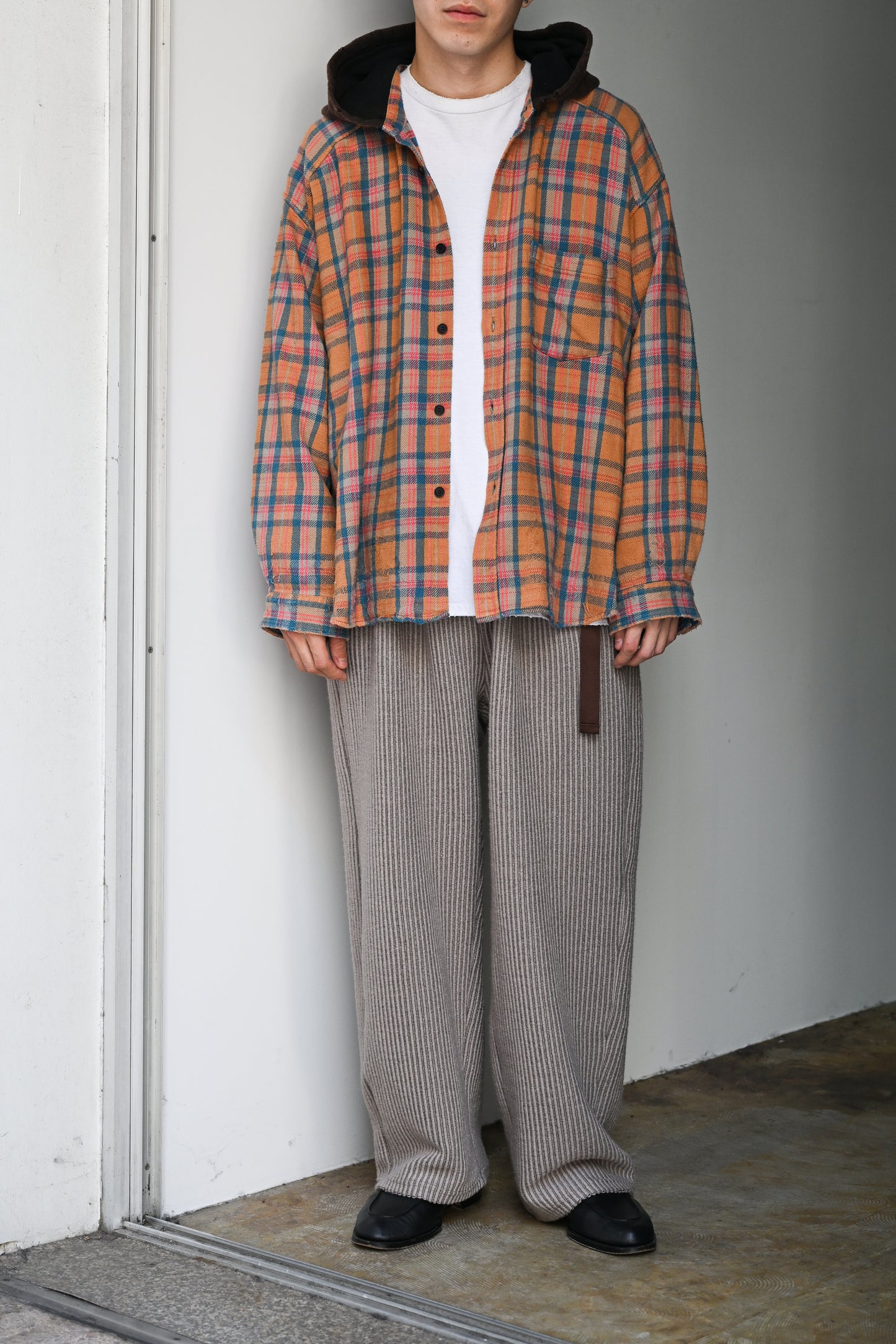 ANCELLM / WOOLCORD BELTLESS SLACKS -SAND