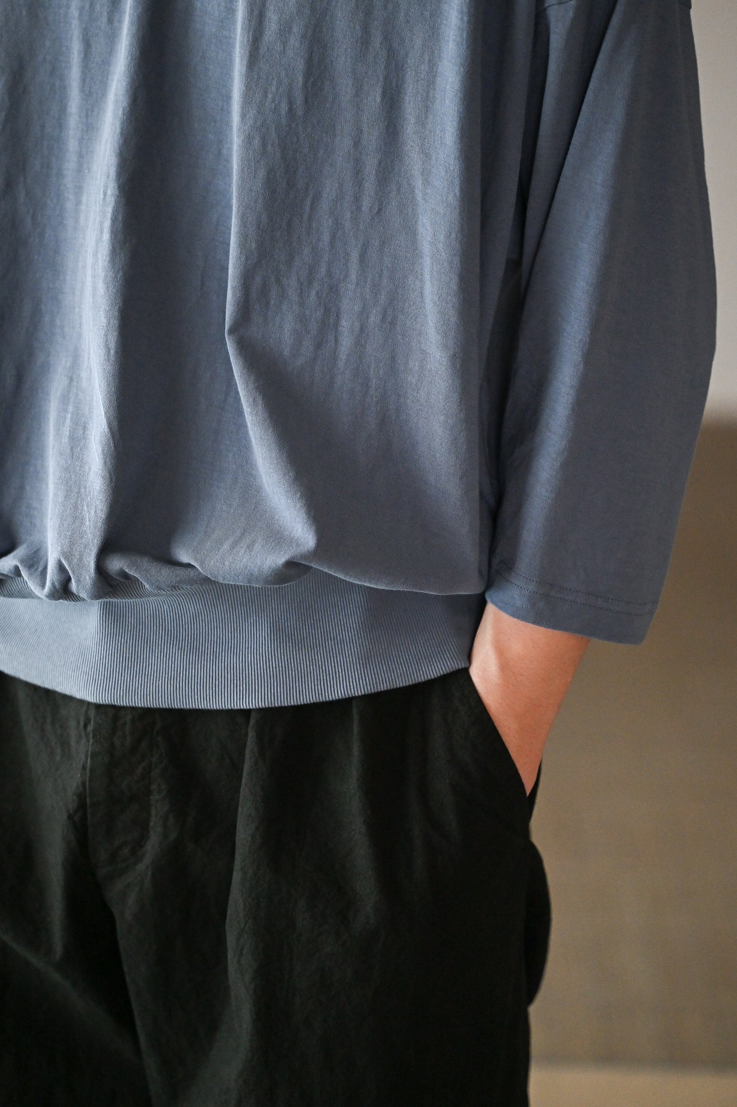 barbell object / hh top -ASH