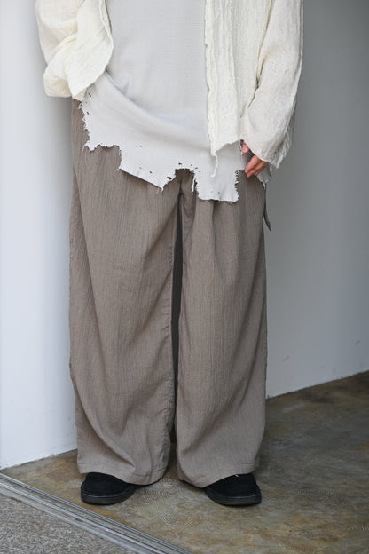 ANCELLM / BELTED CREPE TUCK SLACKS -GREIGE