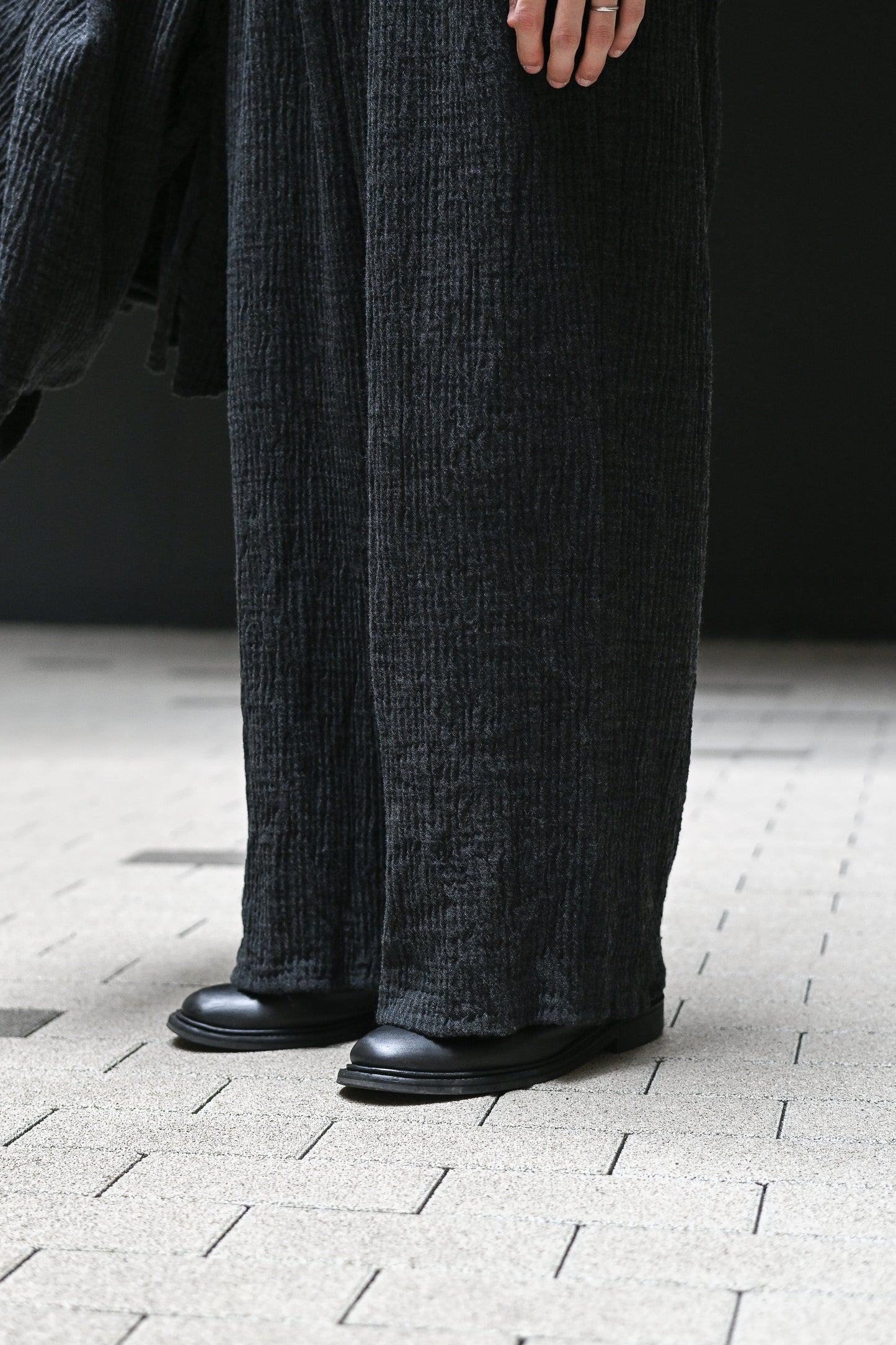 POSTELEGANT / Wool Rever Fulling Wide Trousers -HEATHER CHARCOAL