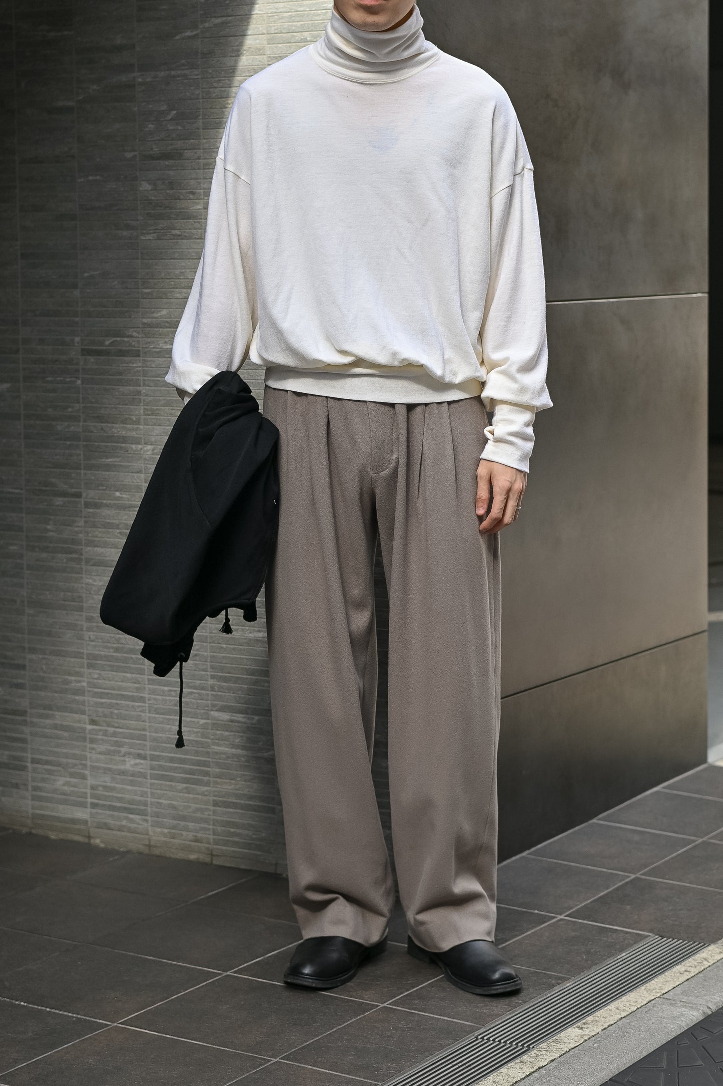 Afiit / 3TUCK WIDE EASY SLACKS -BEIGE