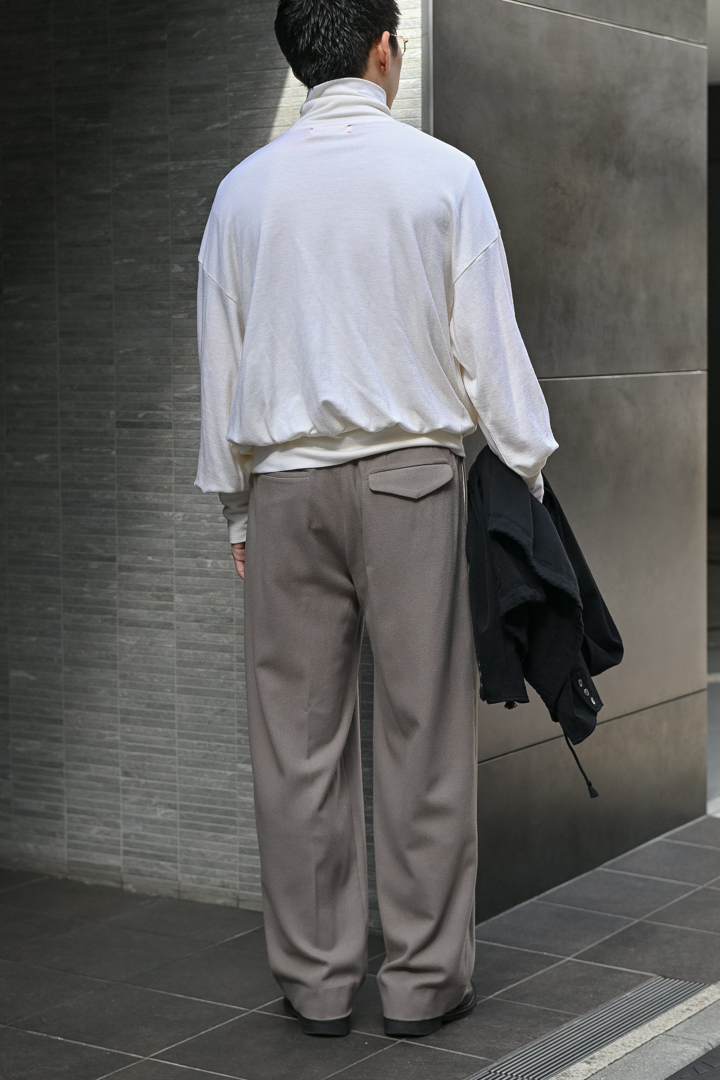 Afiit / 3TUCK WIDE EASY SLACKS -BEIGE
