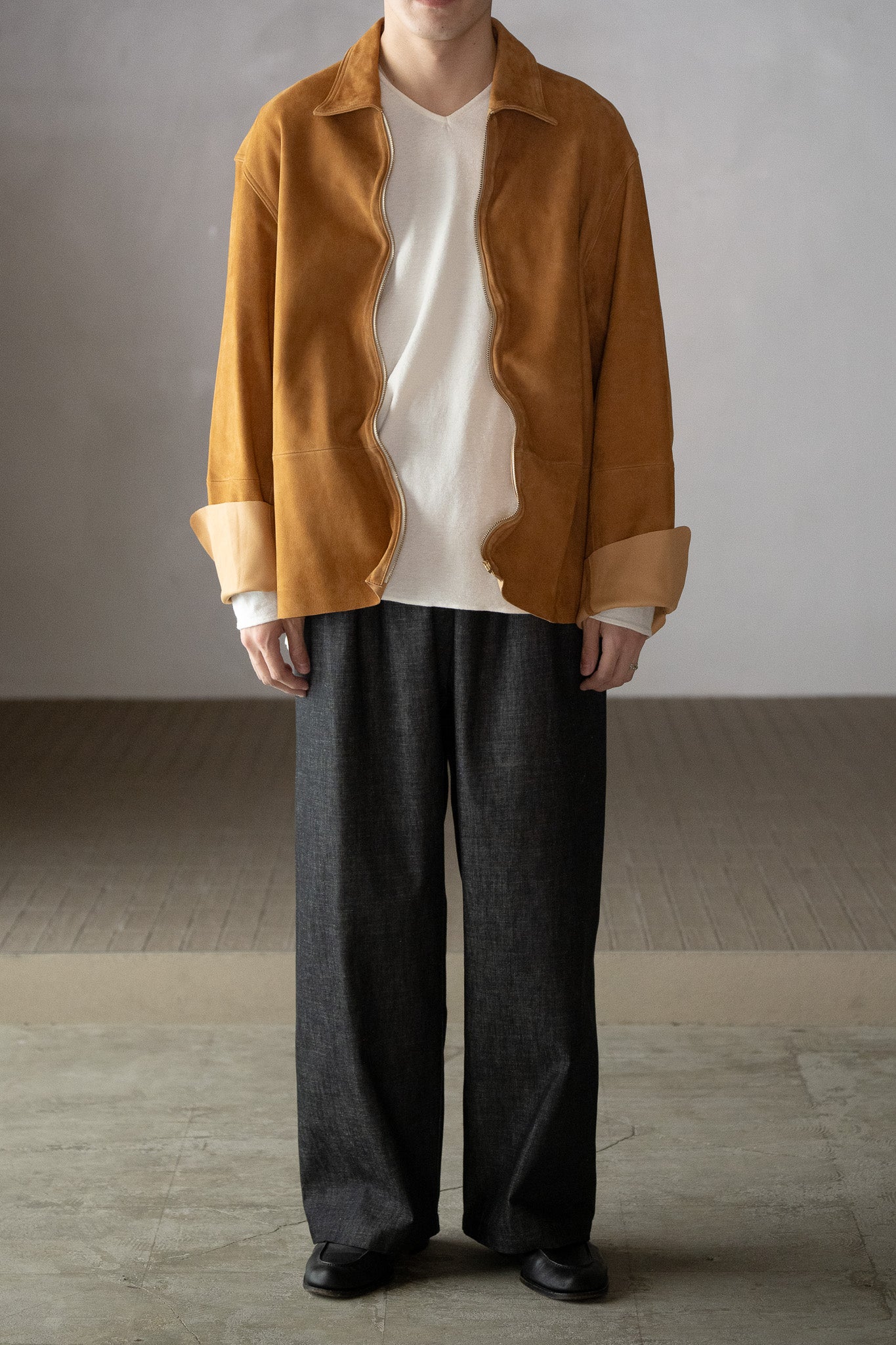 barbell object / leather jkt -SAND