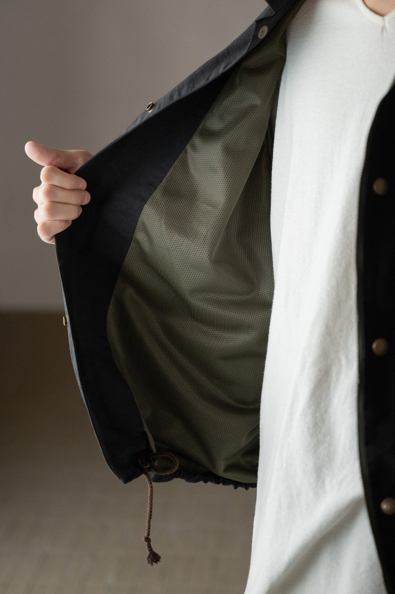 barbell object / coach jkt -BLACK