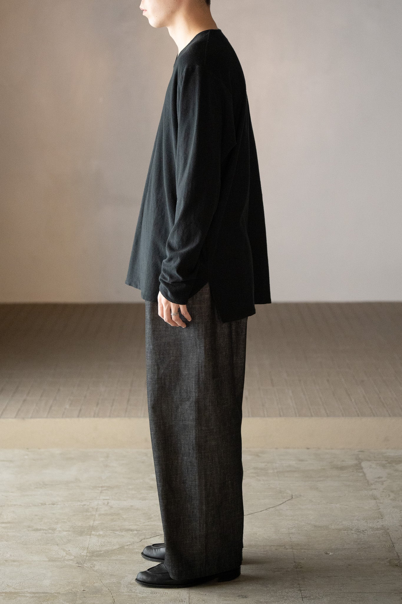 barbell object / v top -BLACK