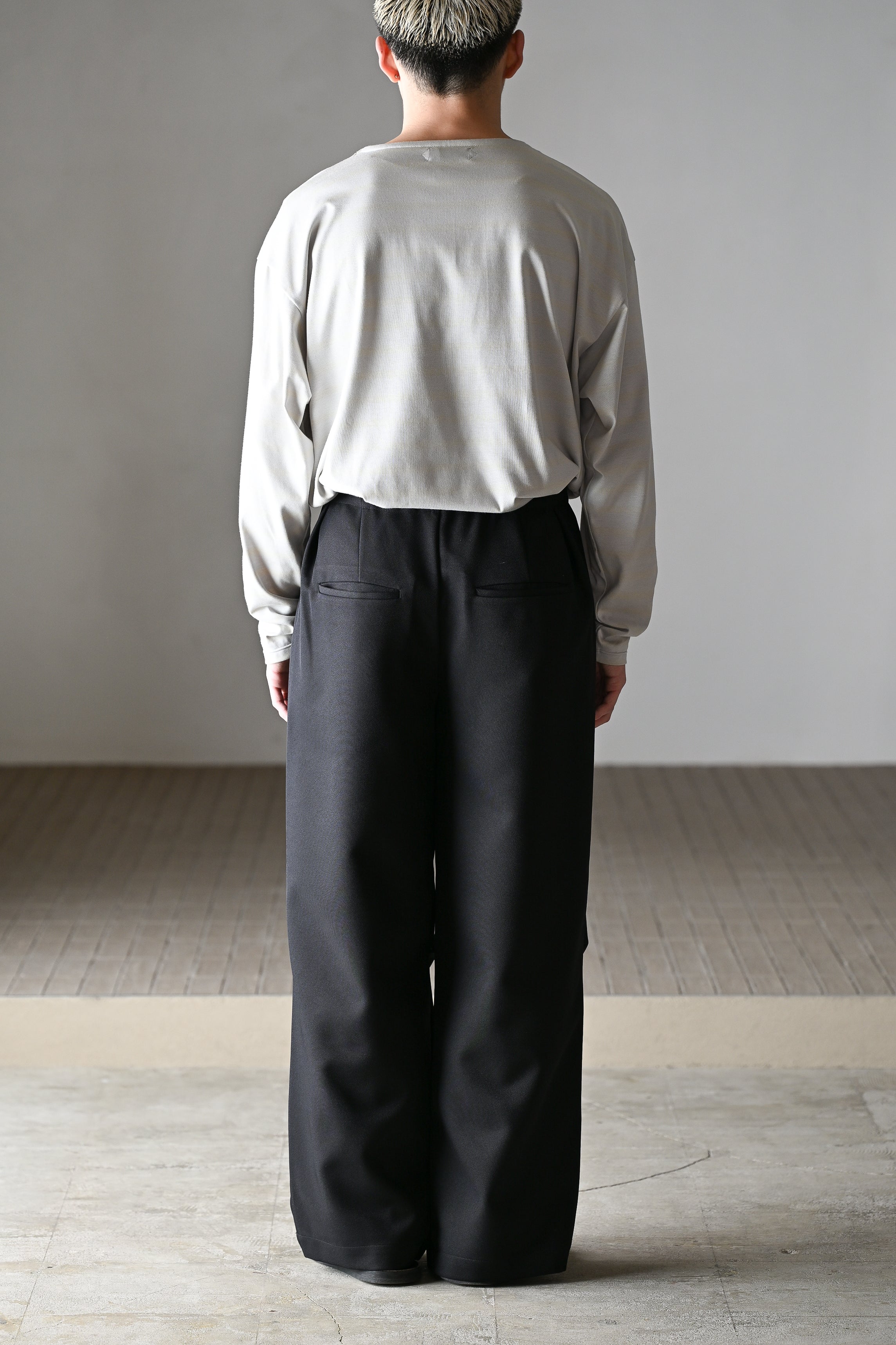 Antwort / DRAPE TUCK PANTS -BLACK