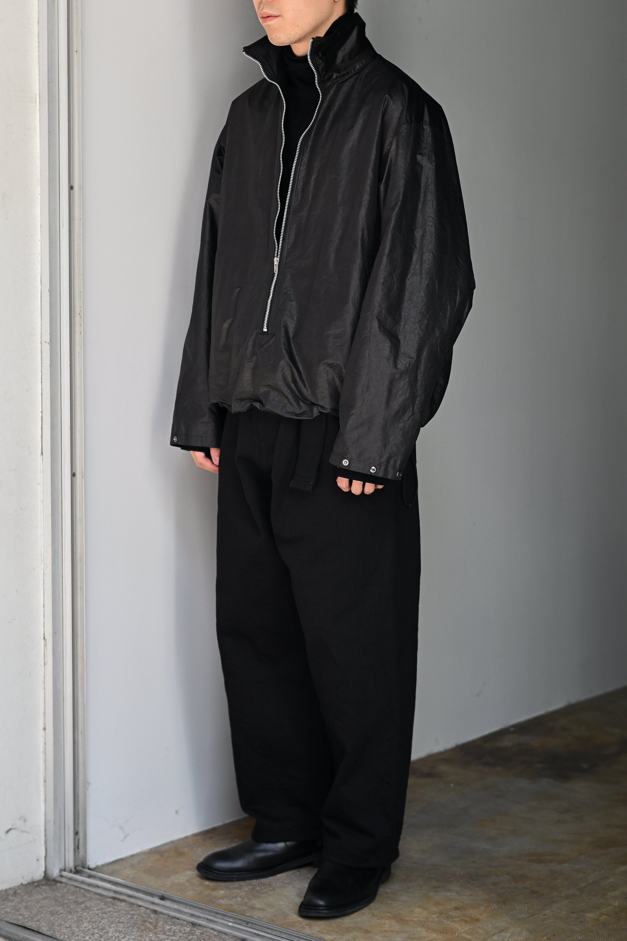 barbell object / t hn top -BLACK – and father