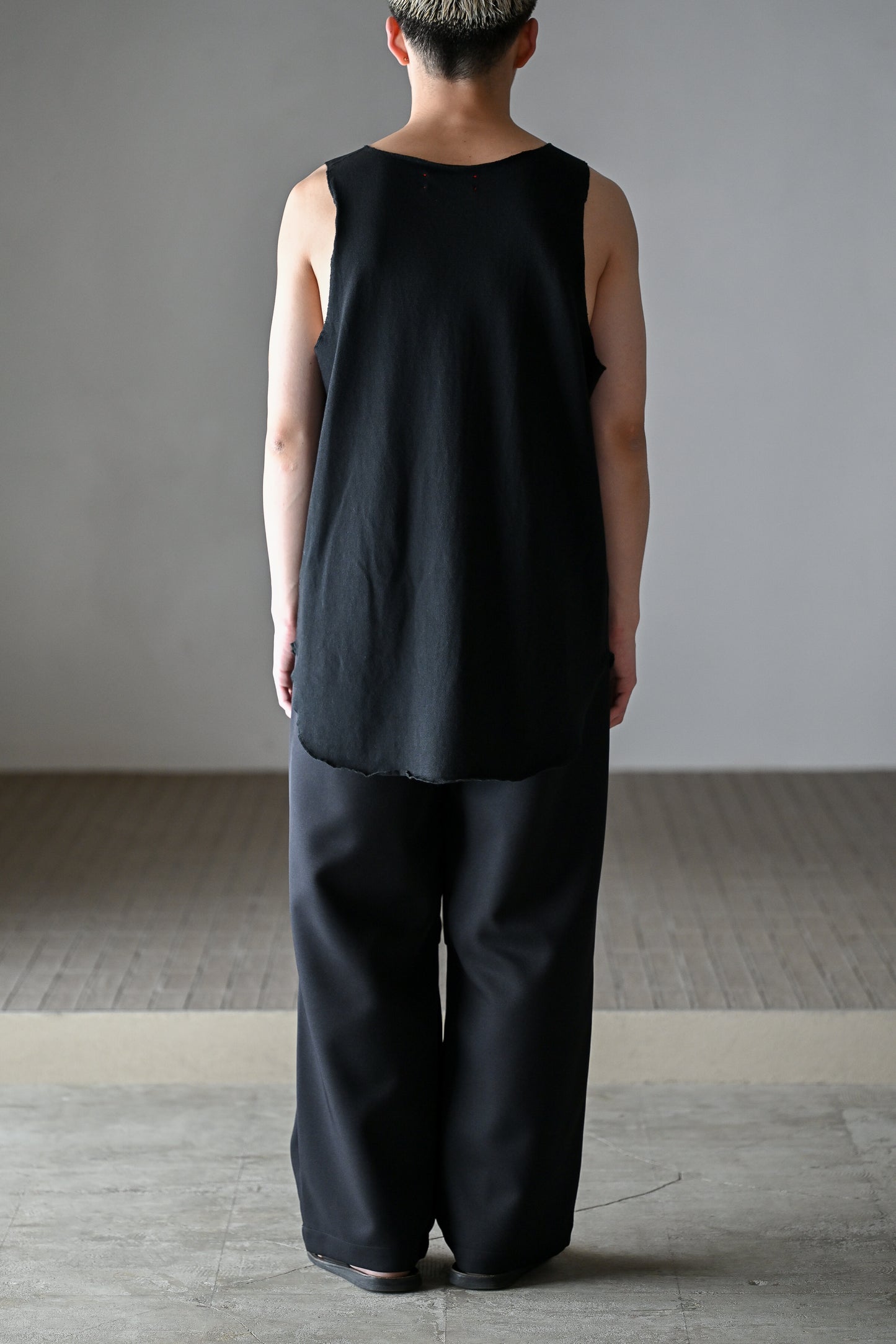 barbell object / liner top -BLACK