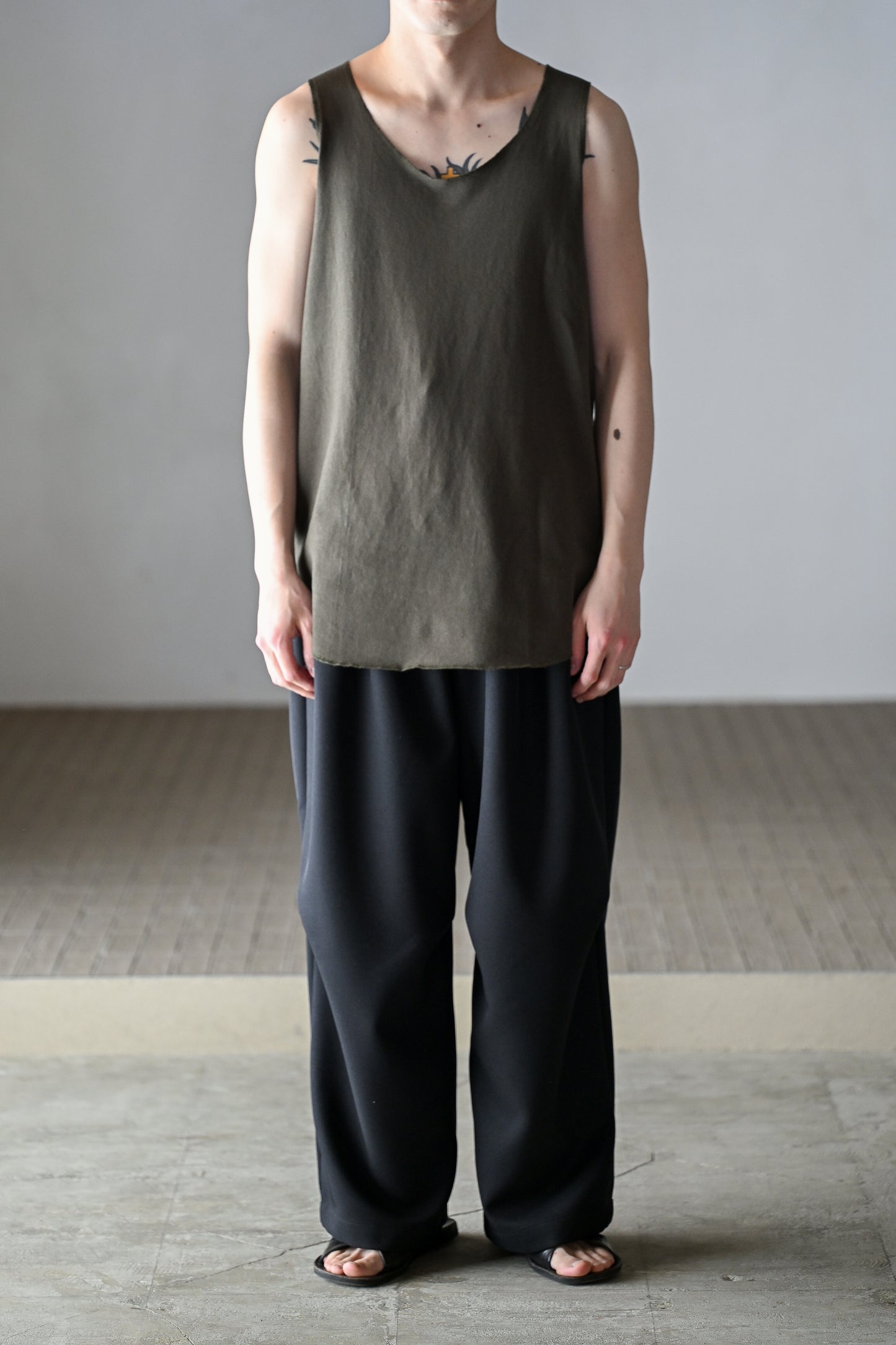 barbell object / liner top -KHAKI