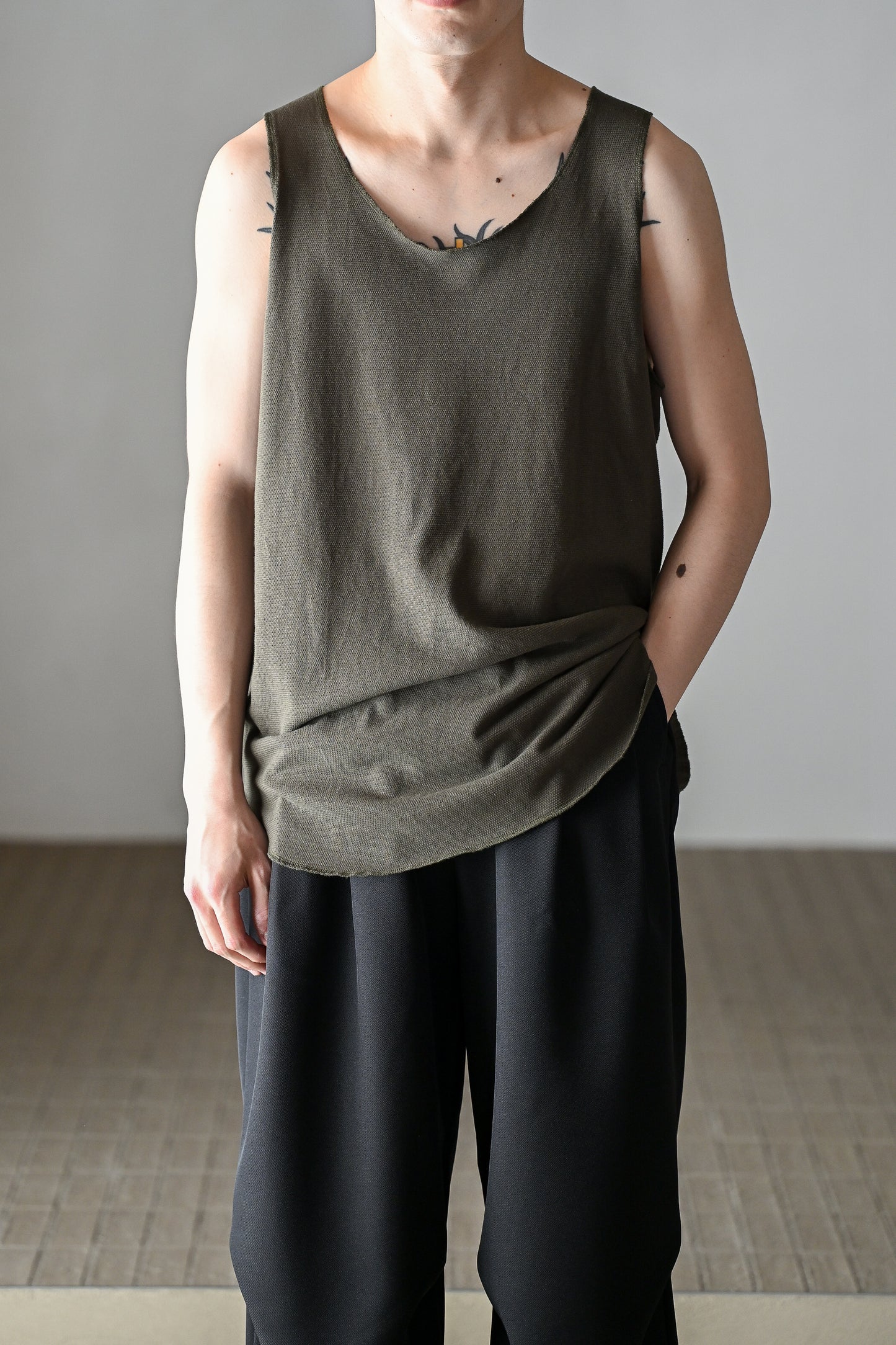 barbell object / liner top -KHAKI