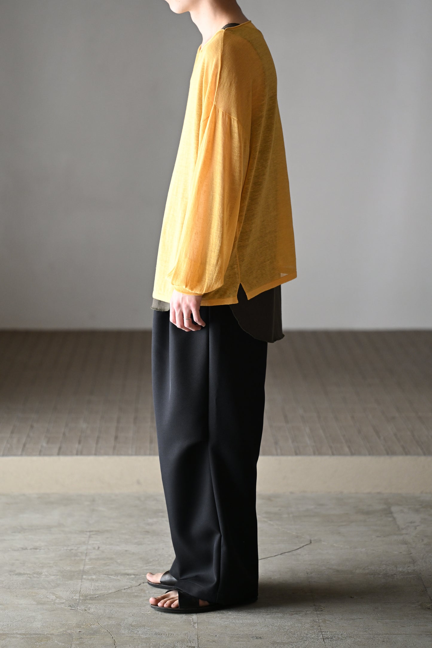 barbell object / knit po -YELLOW