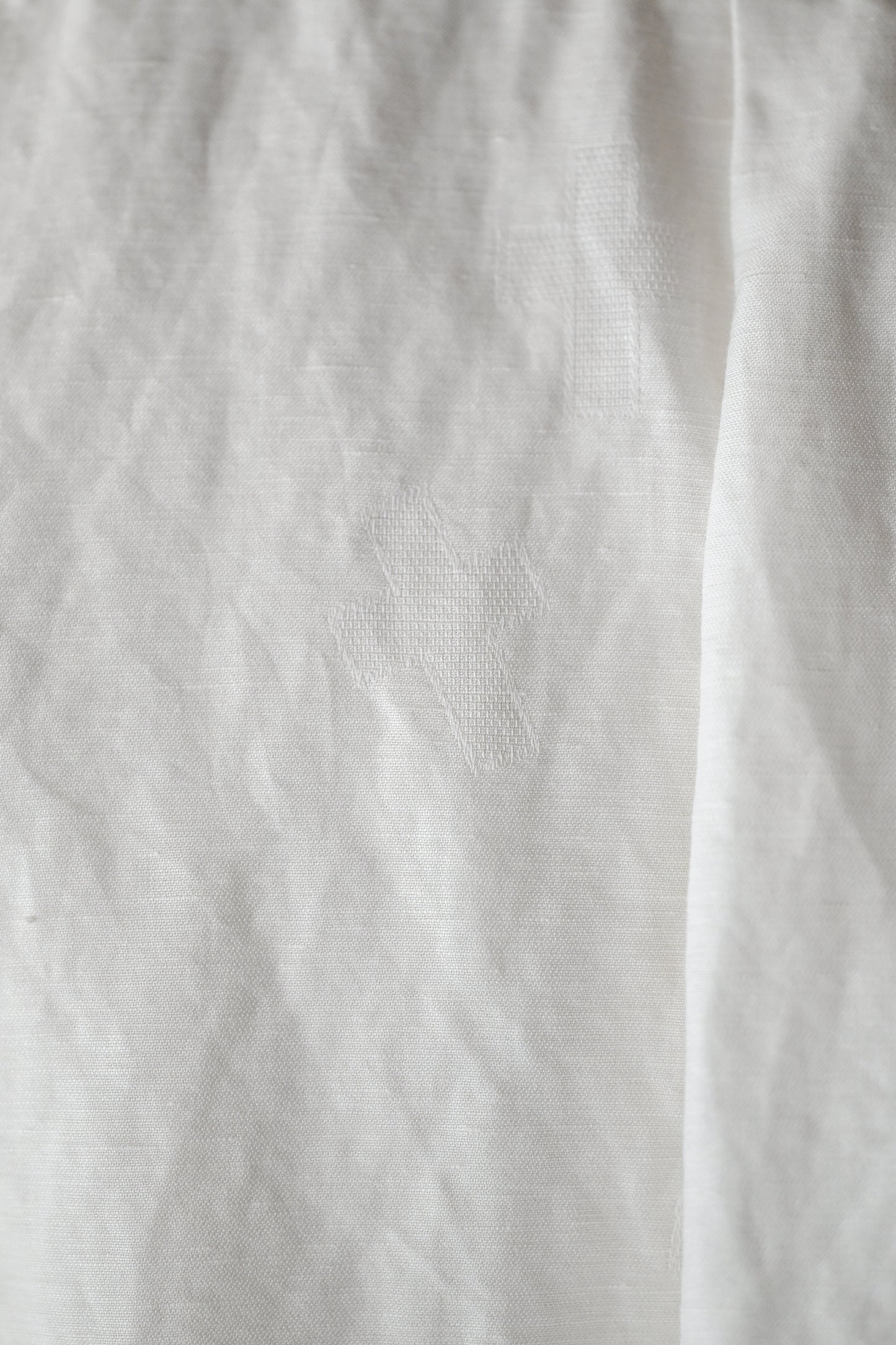 barbell object / +sh -WHITE