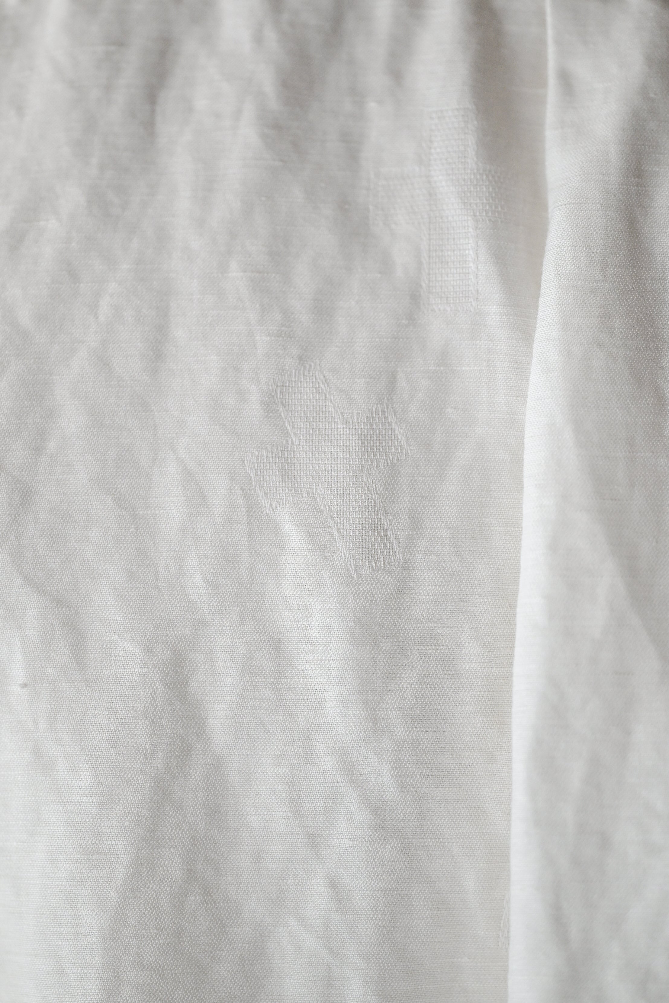 barbell object / +sh -WHITE