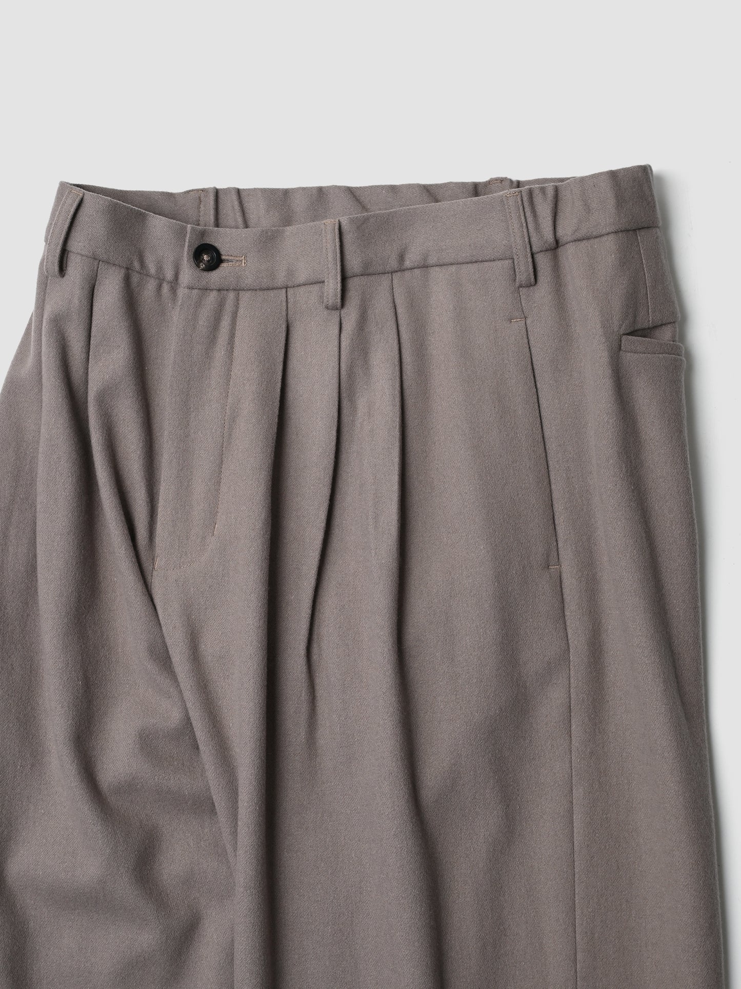 Afiit / 3TUCK WIDE EASY SLACKS -BEIGE