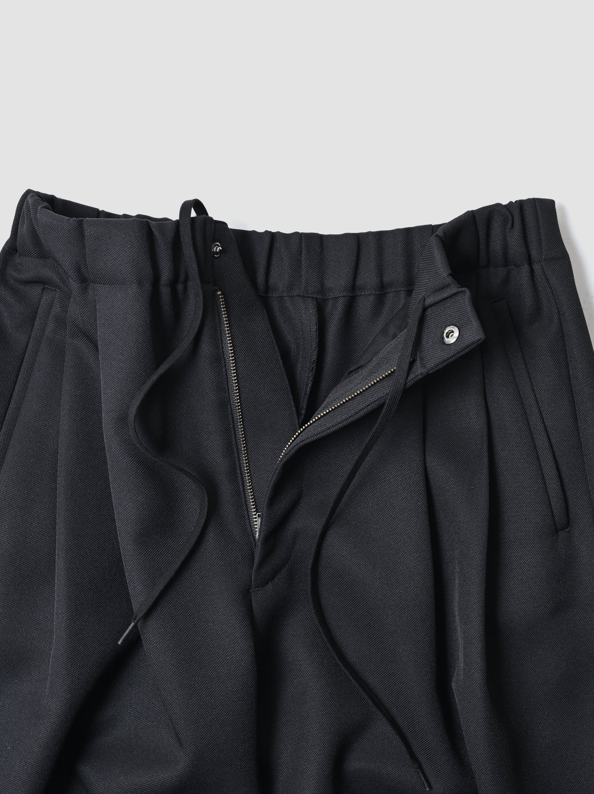 Antwort / DRAPE TUCK PANTS -BLACK