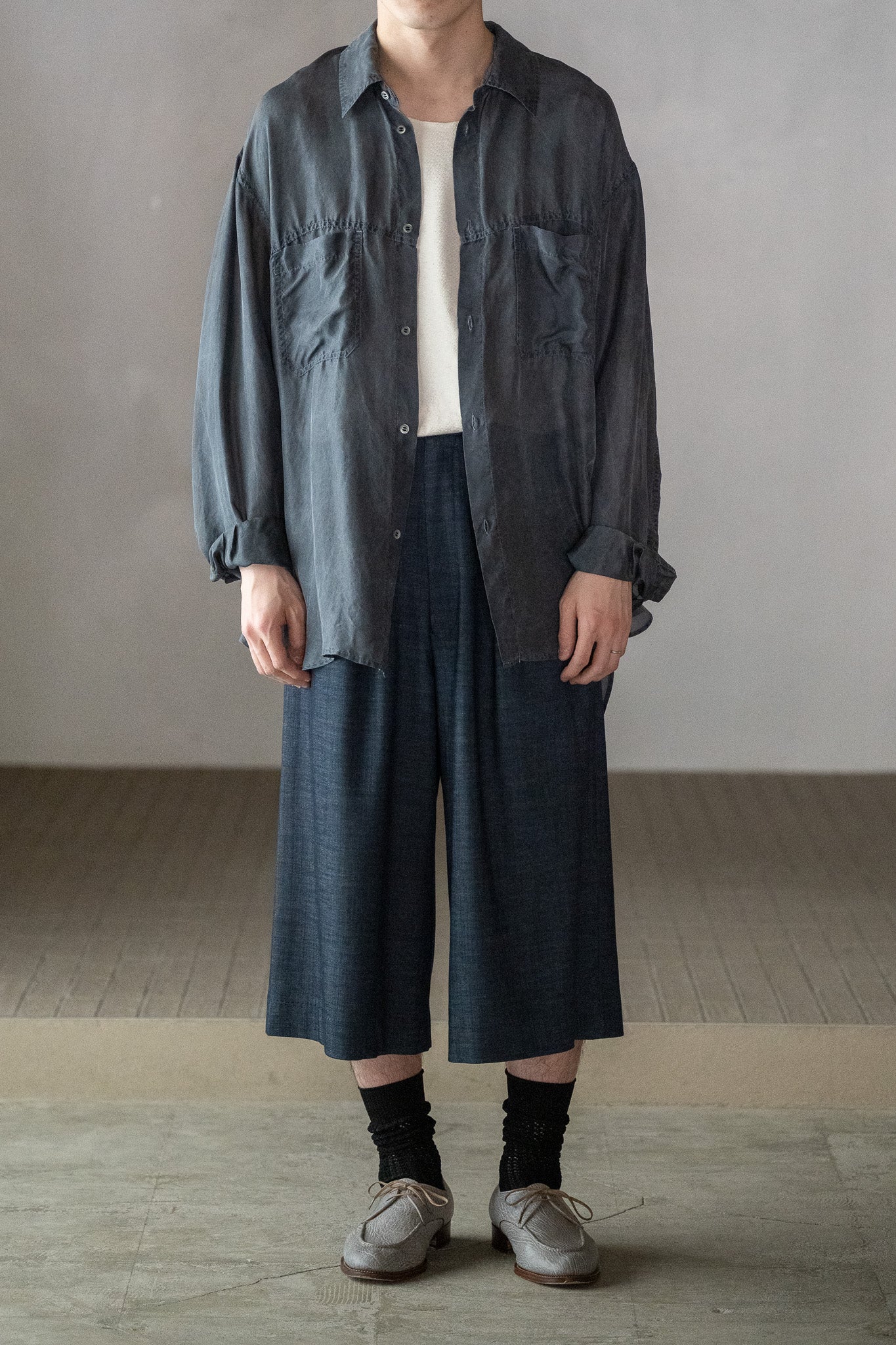 M's braque / CROPPED TUCKED BAGGY PANTS -NAVY – and father