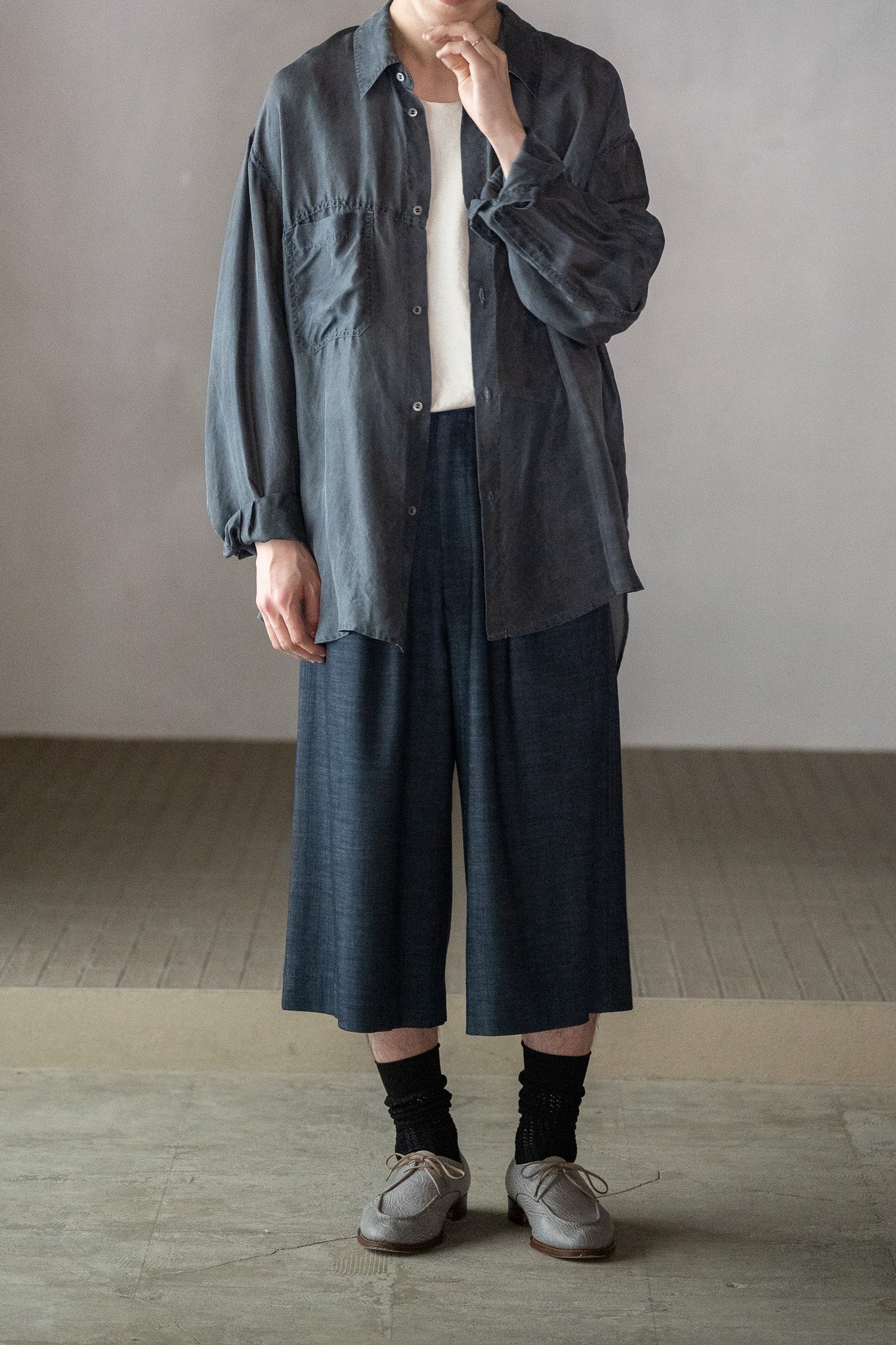 m's braque / CROPPED TUCKED BAGGY PANTS -NAVY – and father