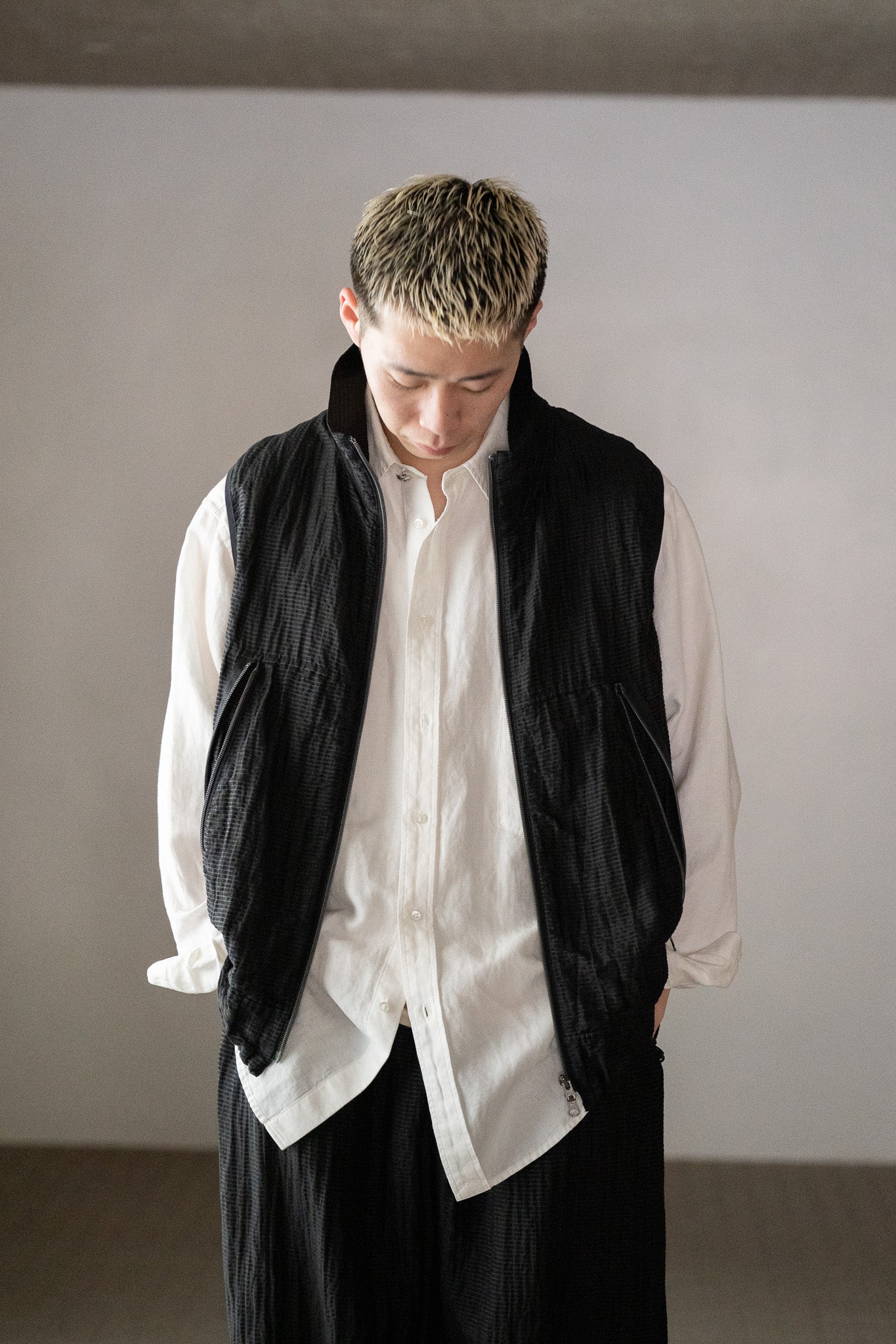 barbell object and father 別注　ダウンベスト barbell object / uneven vest -BLACK – and father