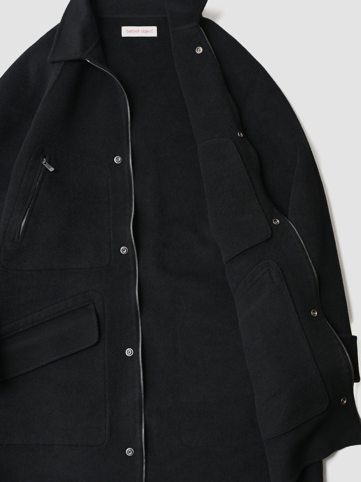 barbell object / r/w off coat -BLACK