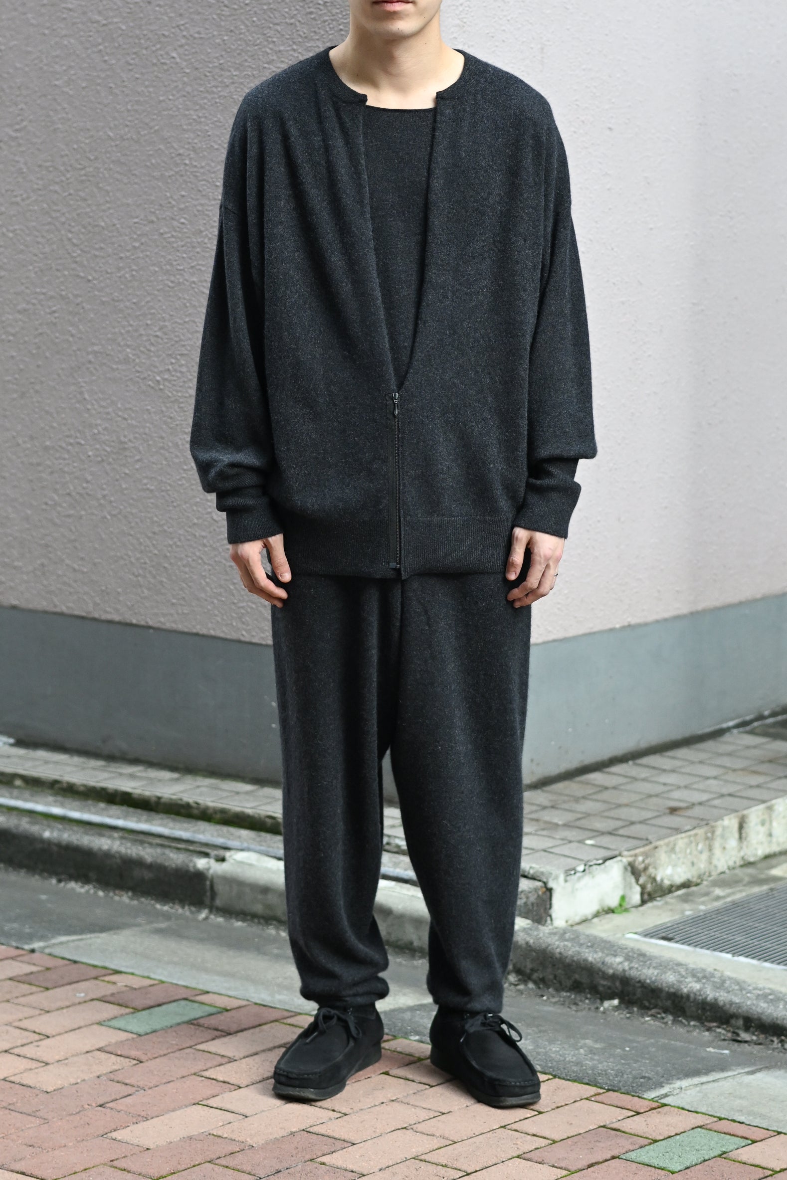 barbell object / rib pt -C.GRAY – and father