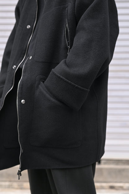 barbell object / r/w off coat -BLACK