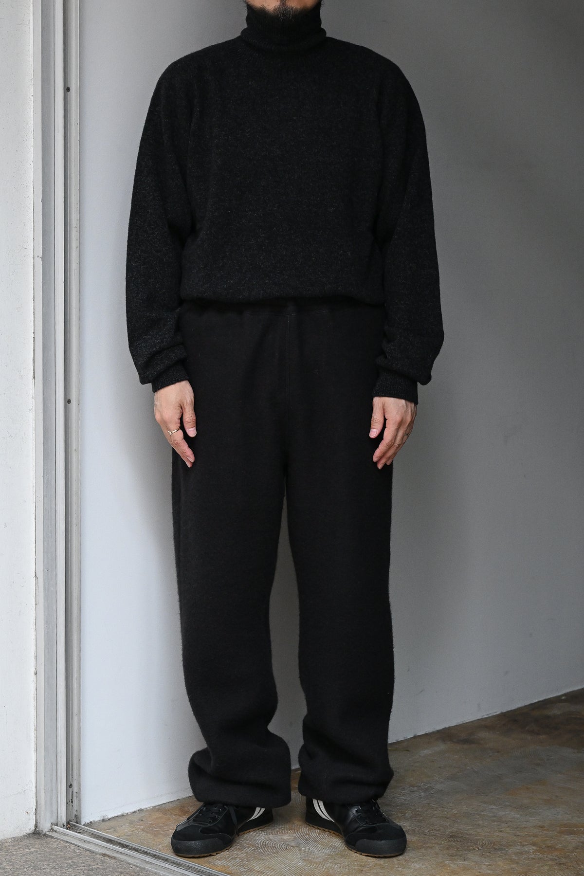 WHOWHAT / WOOL×COTTON SWEAT PANTS -BLACK