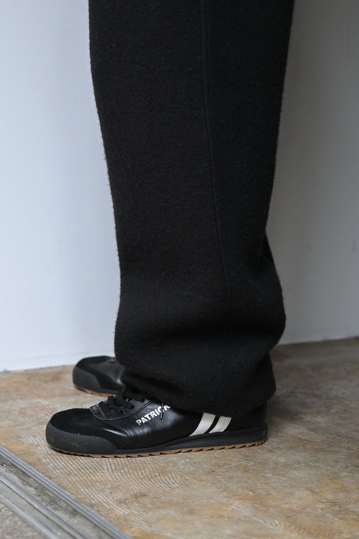 WHOWHAT / WOOL×COTTON SWEAT PANTS -BLACK
