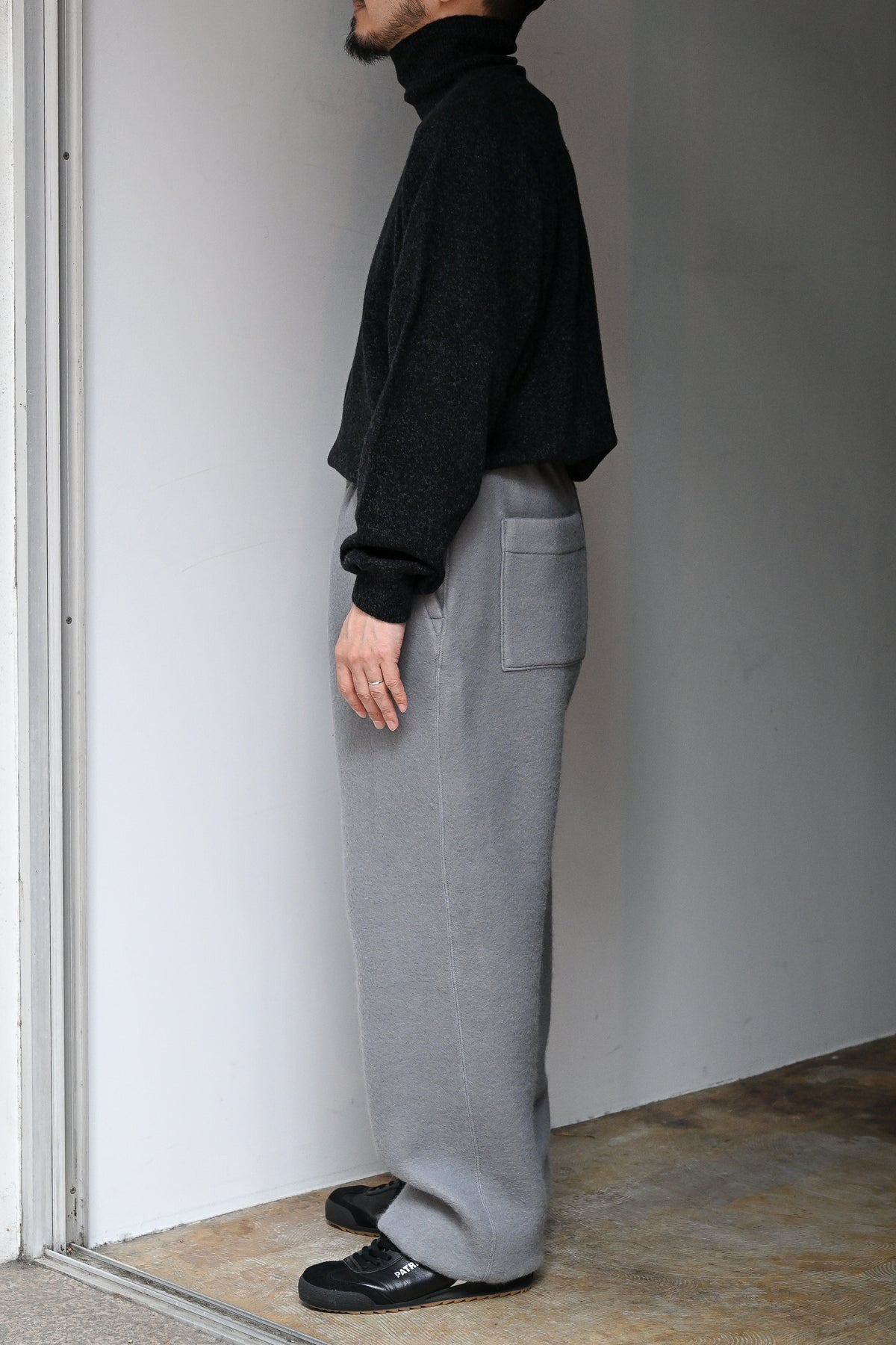 WHOWHAT / WOOL×COTTON SWEAT PANTS -GRAY