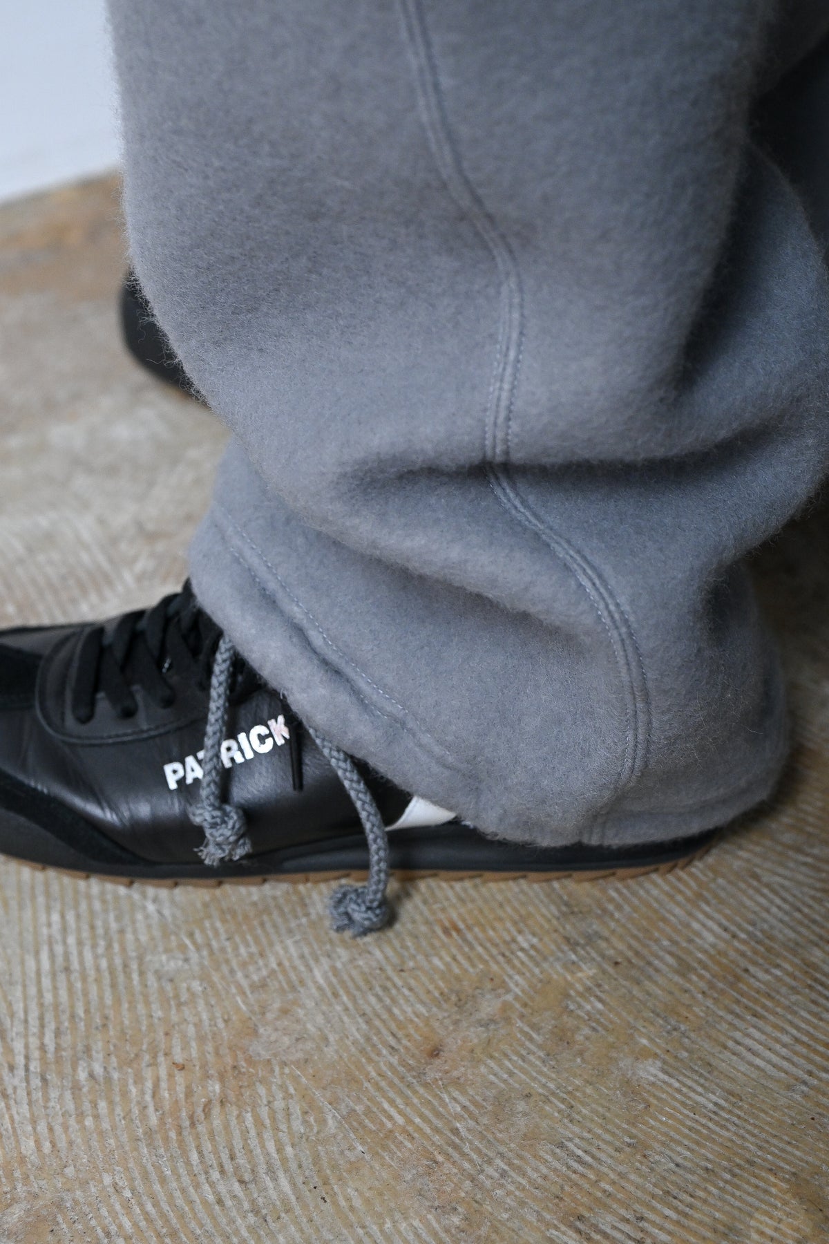 WHOWHAT / WOOL×COTTON SWEAT PANTS -GRAY