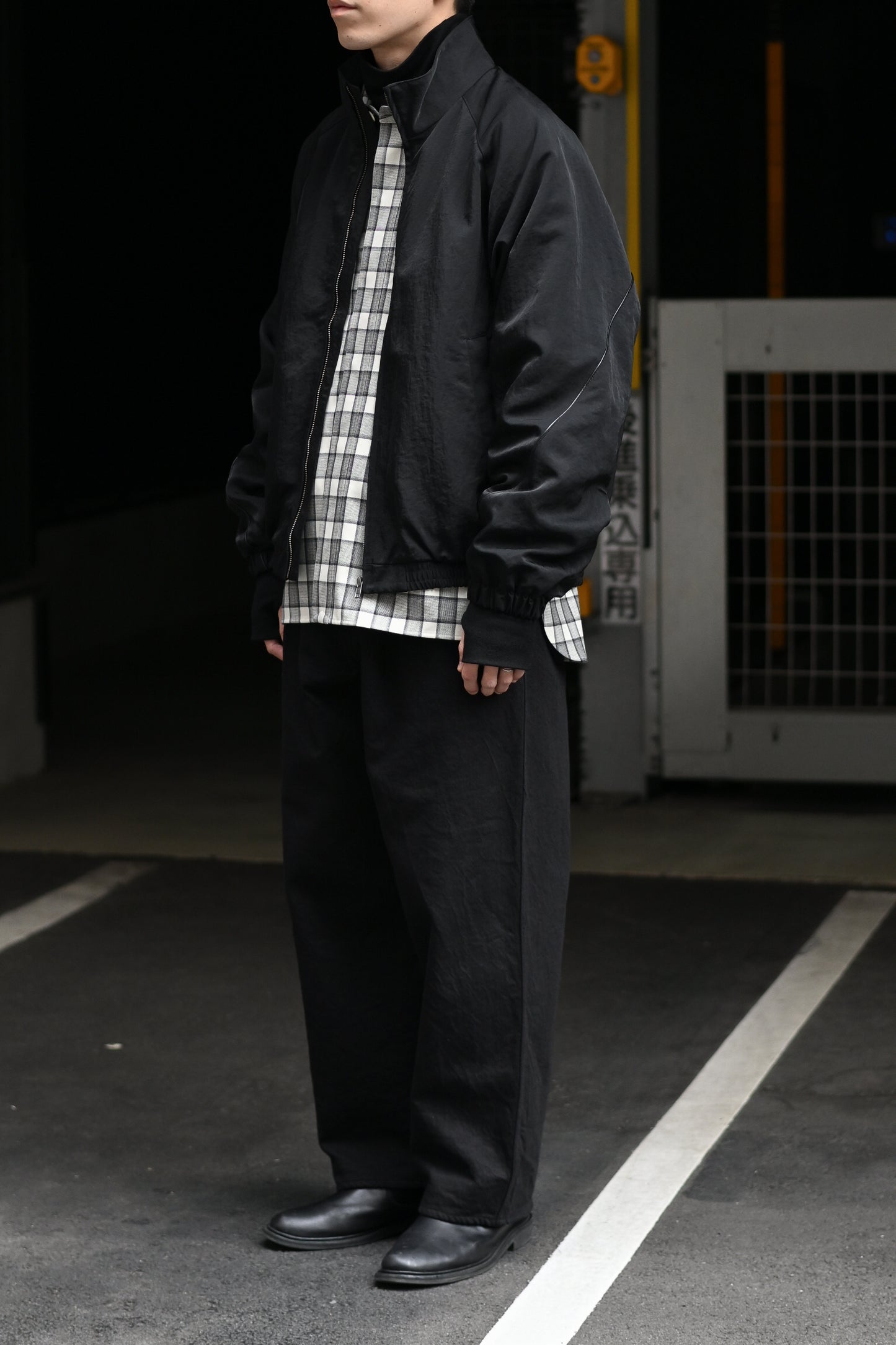 Antwort / LEATHER PIPED BOMBER JACKET -BLACK