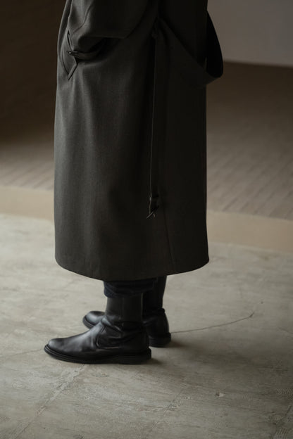 ANTOS. / exclusive / THE BESPOKE LEATHER DETAIL - CAVALRY TWILL COAT