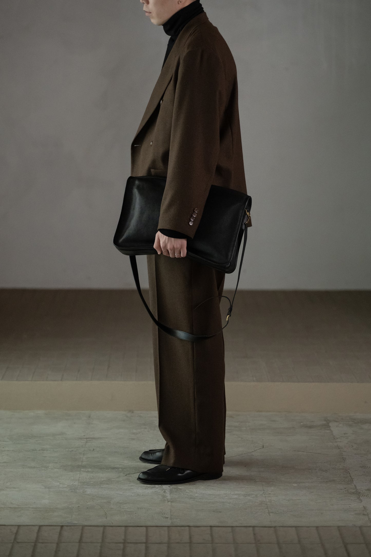 forme / exclusive /  MEGA BANKS