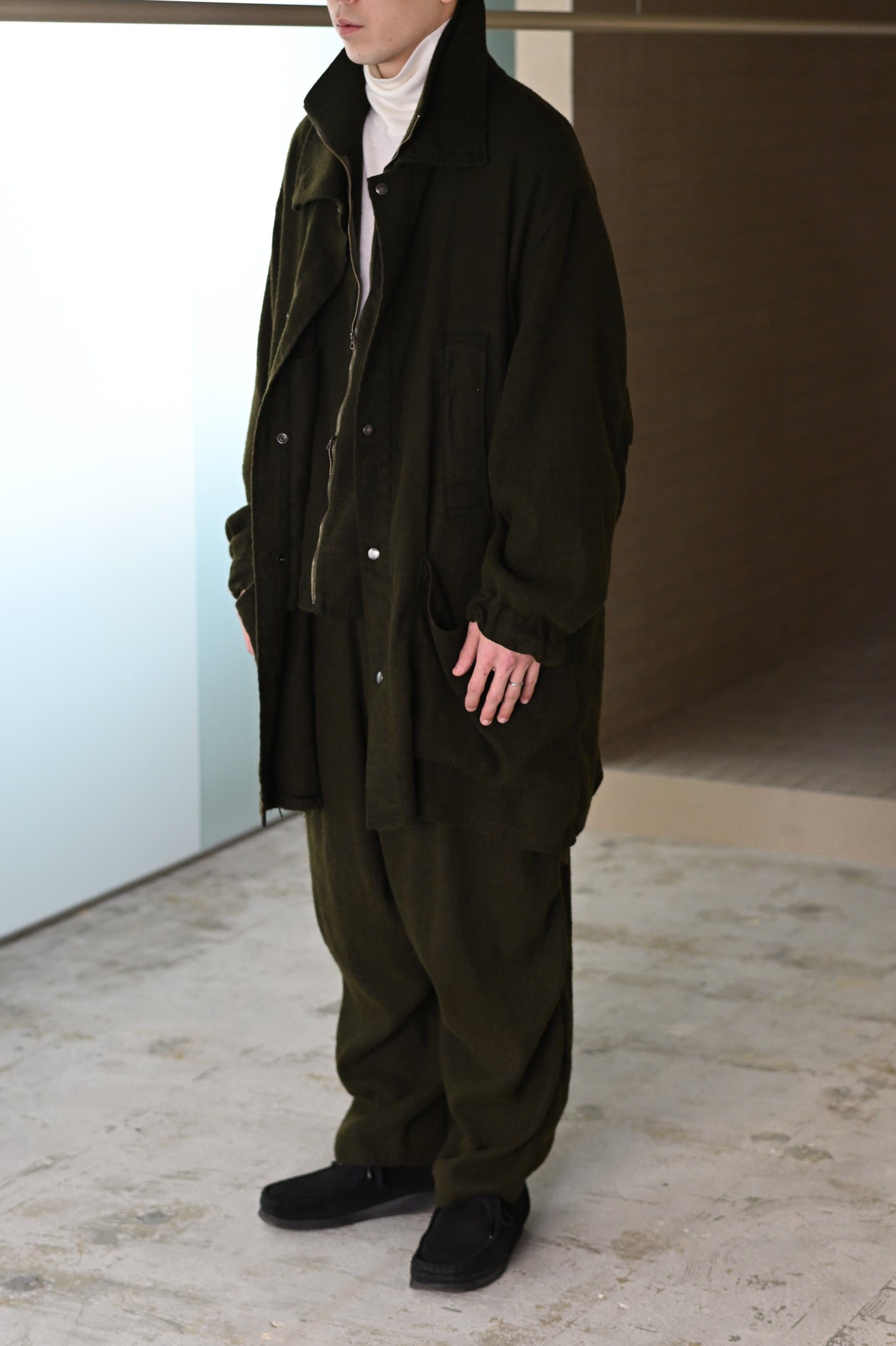 barbell object / flower fl coat -MOSS