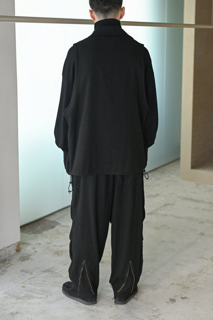 barbell object / flower vest -BLACK