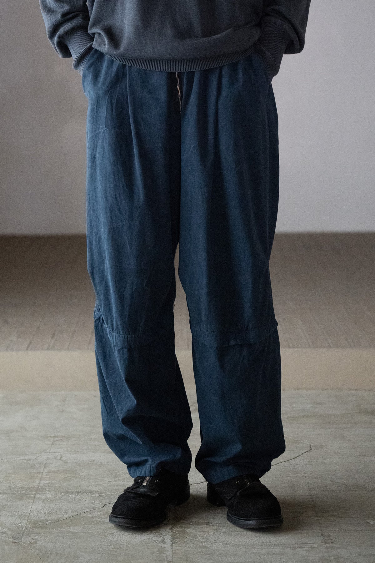 barbell object / knee pt -NAVY