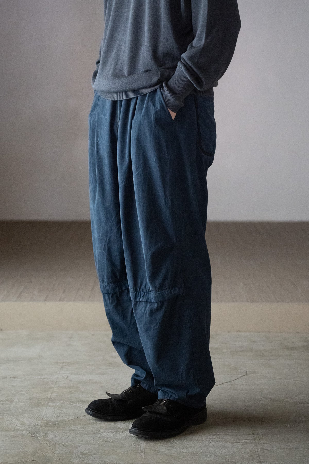 barbell object / knee pt -NAVY
