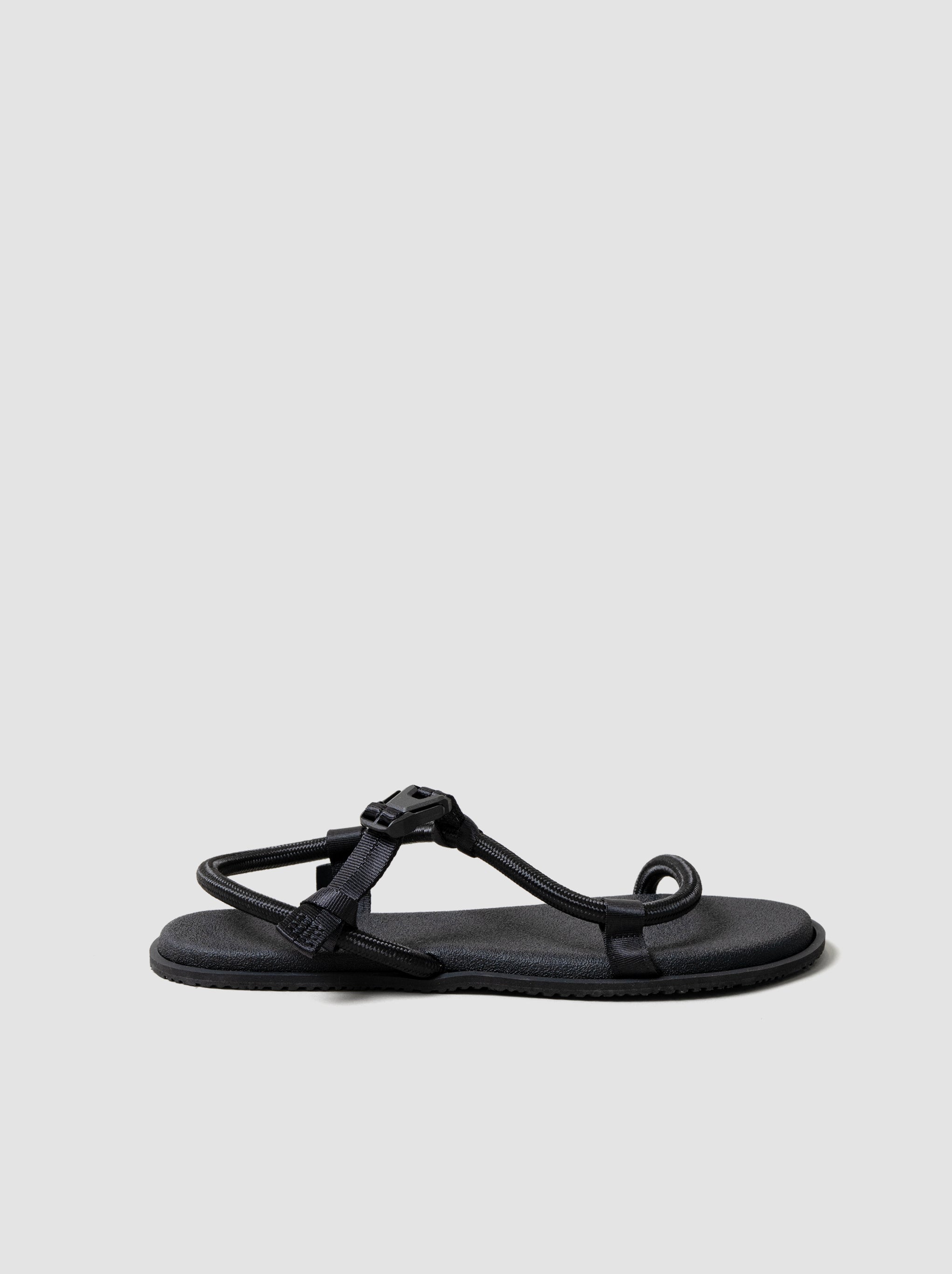 AM / String Sandals -BLACK – and father