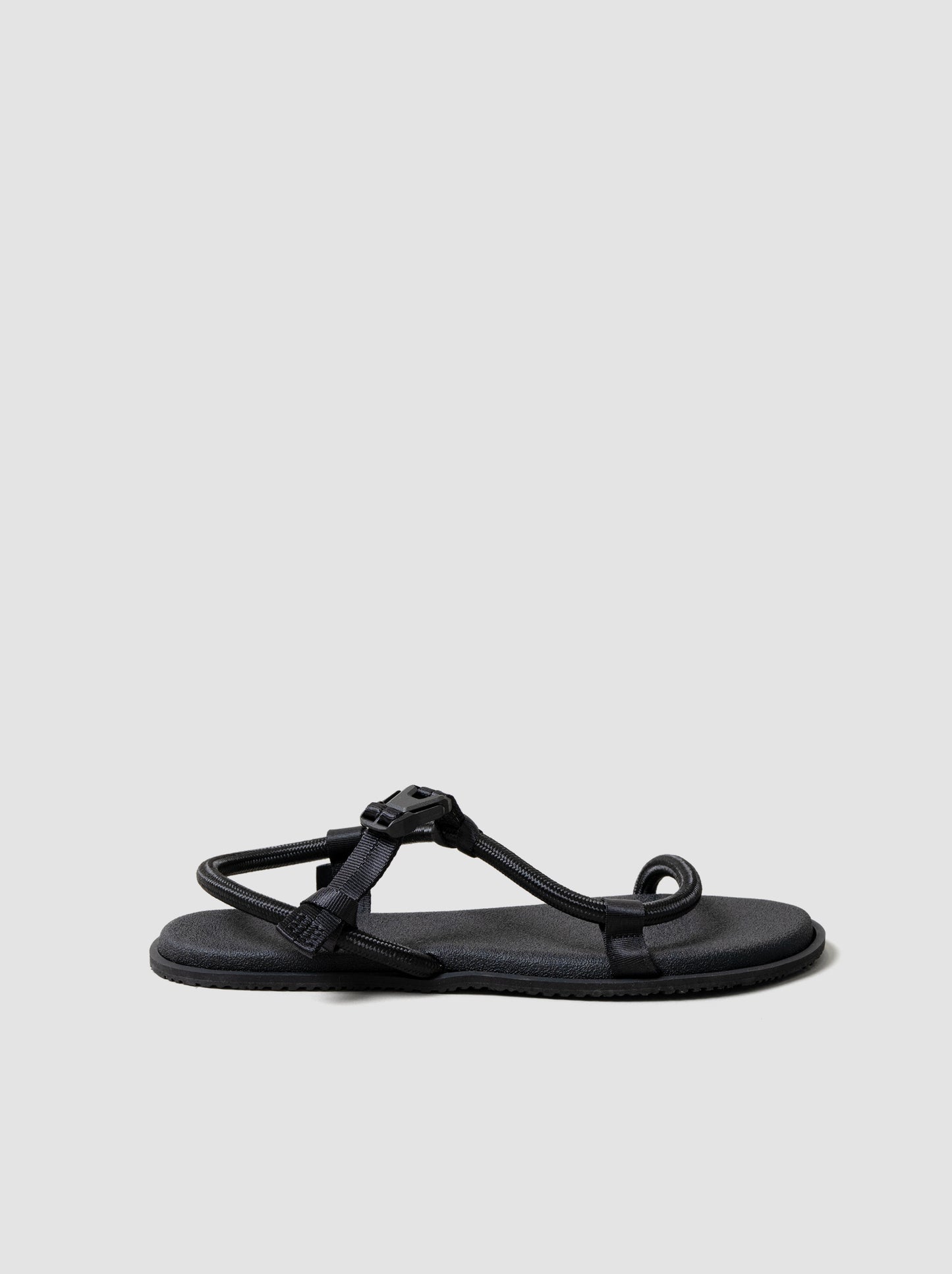 AM / String Sandals -BLACK