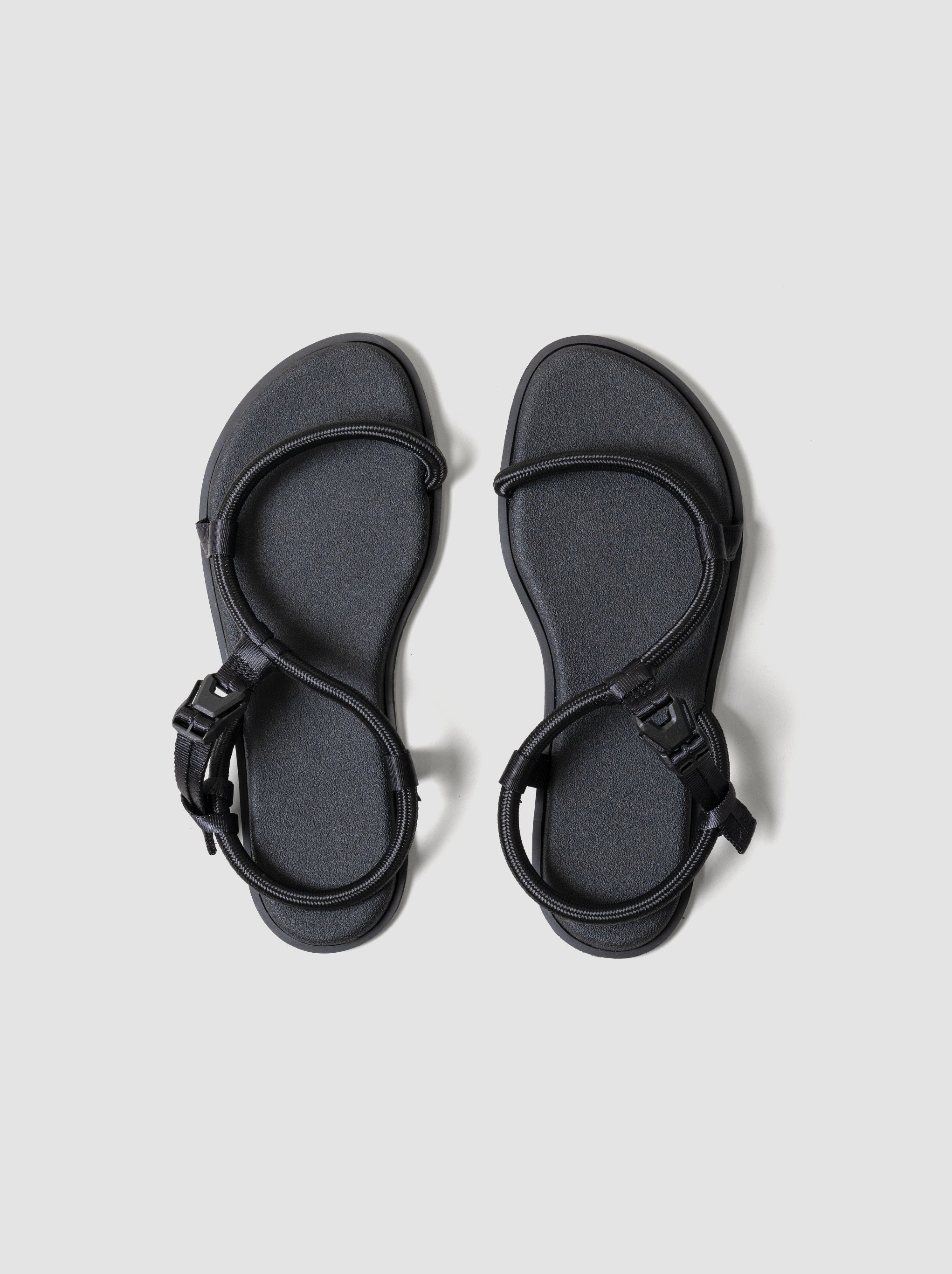 AM / String Sandals -BLACK – and father