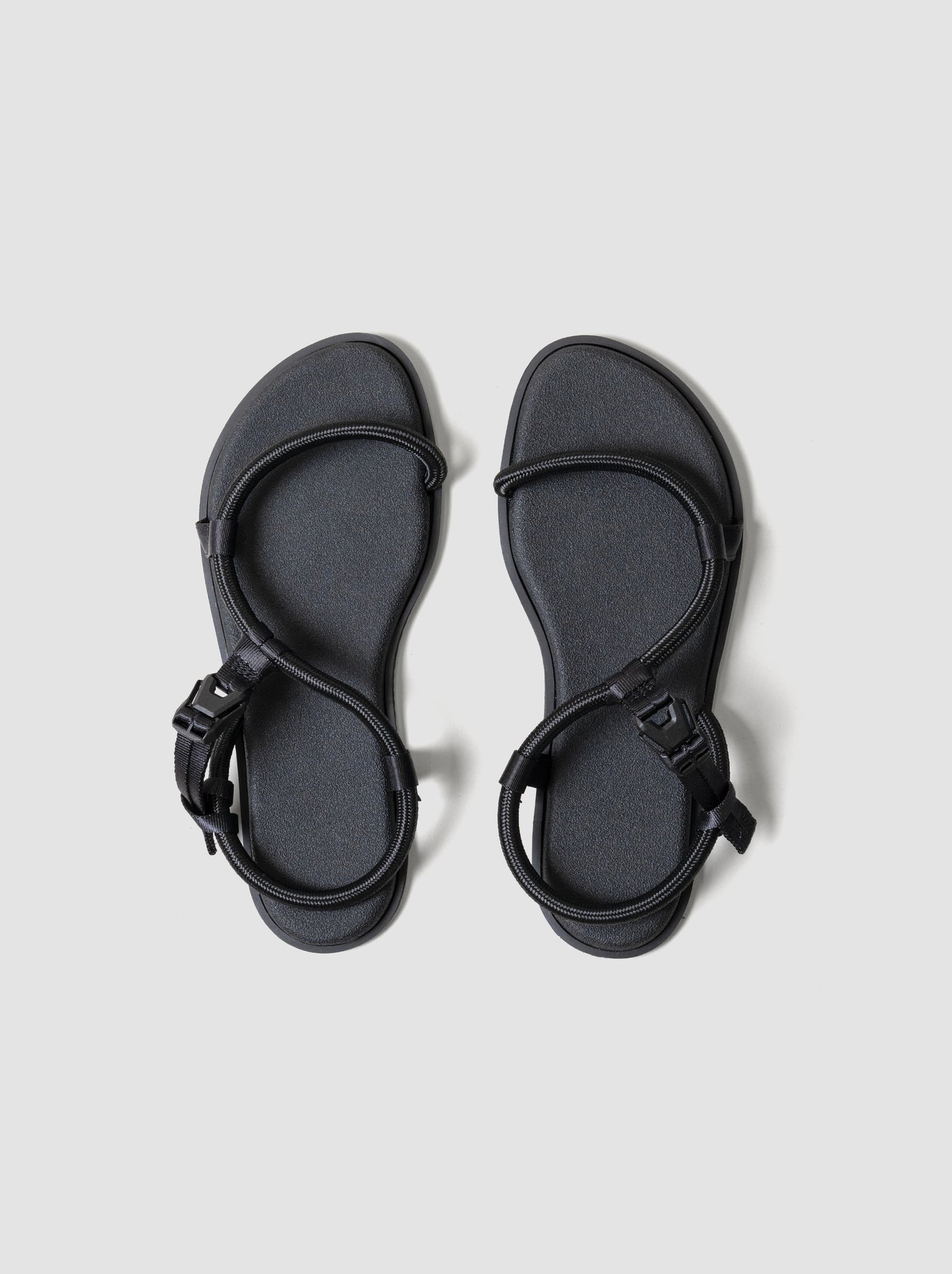 AM / String Sandals -BLACK